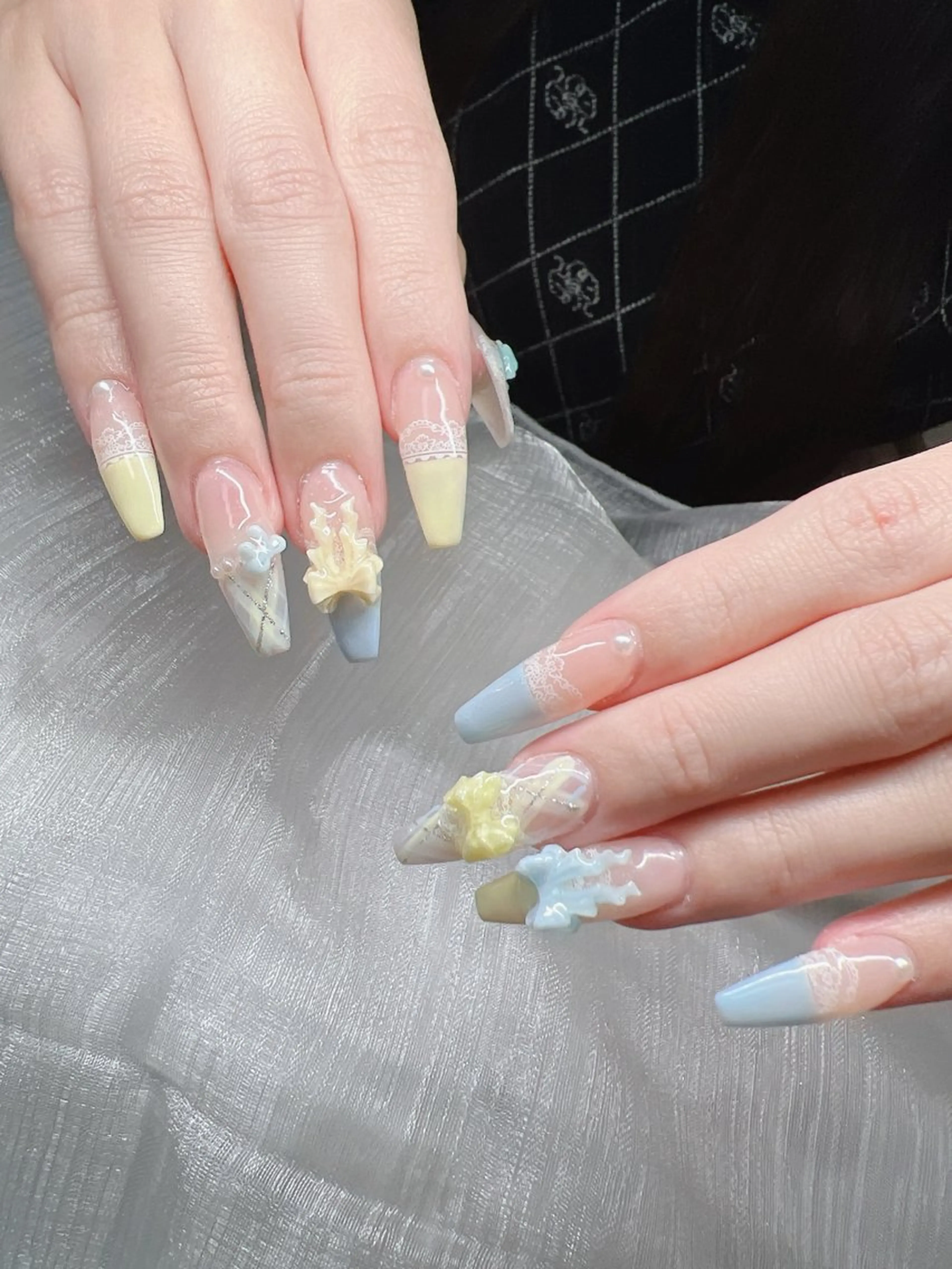 ネイル 長さ出し グラデーション 卒業式 キラキラネイル マグネットネイル ハンドネイル Lee Nailsのネイルデザイン