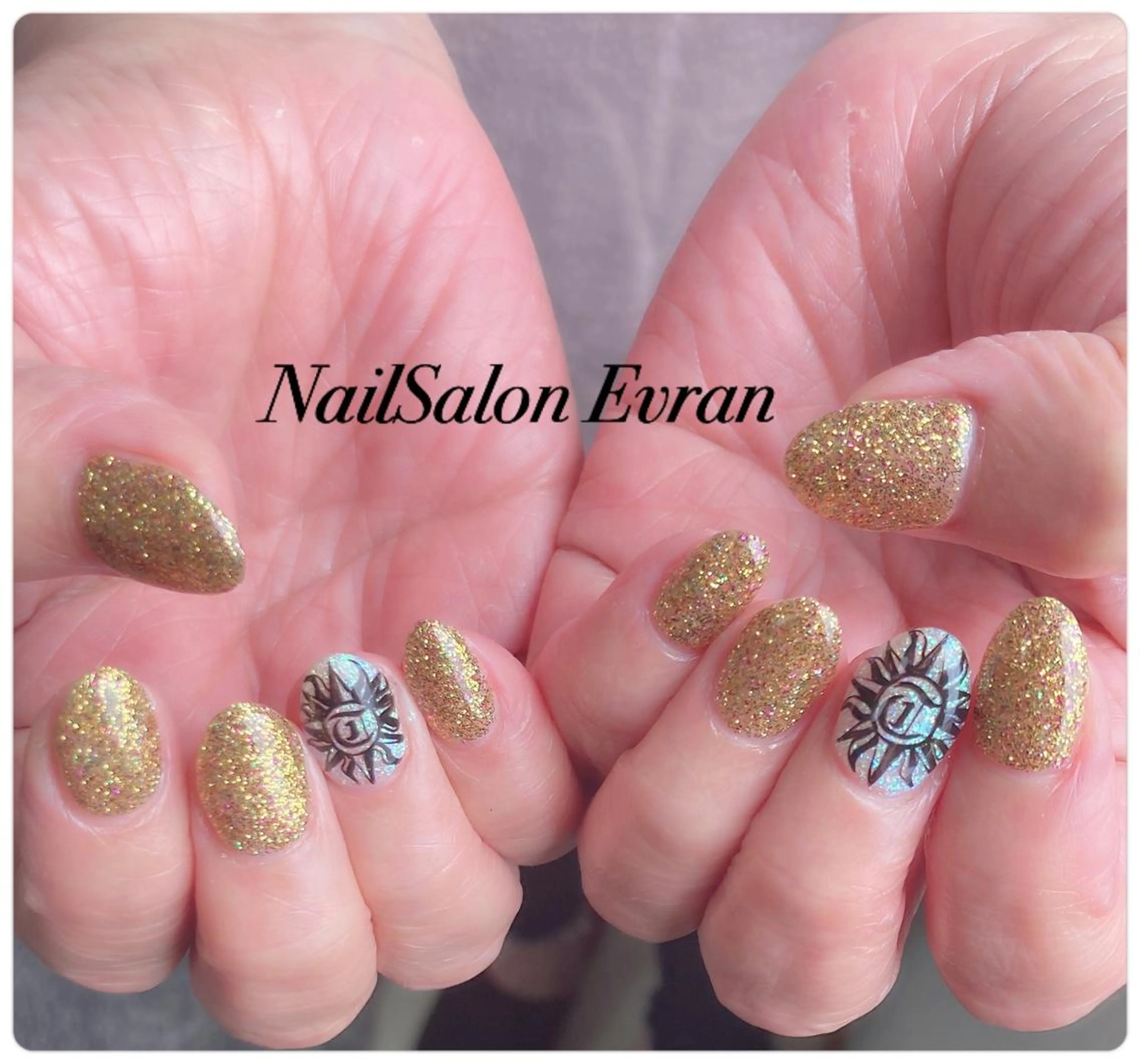 ネイル アートネイル フレンチネイル マグネットネイル 持ち込み ニュアンスネイル Nail salon Evranのネイルデザイン