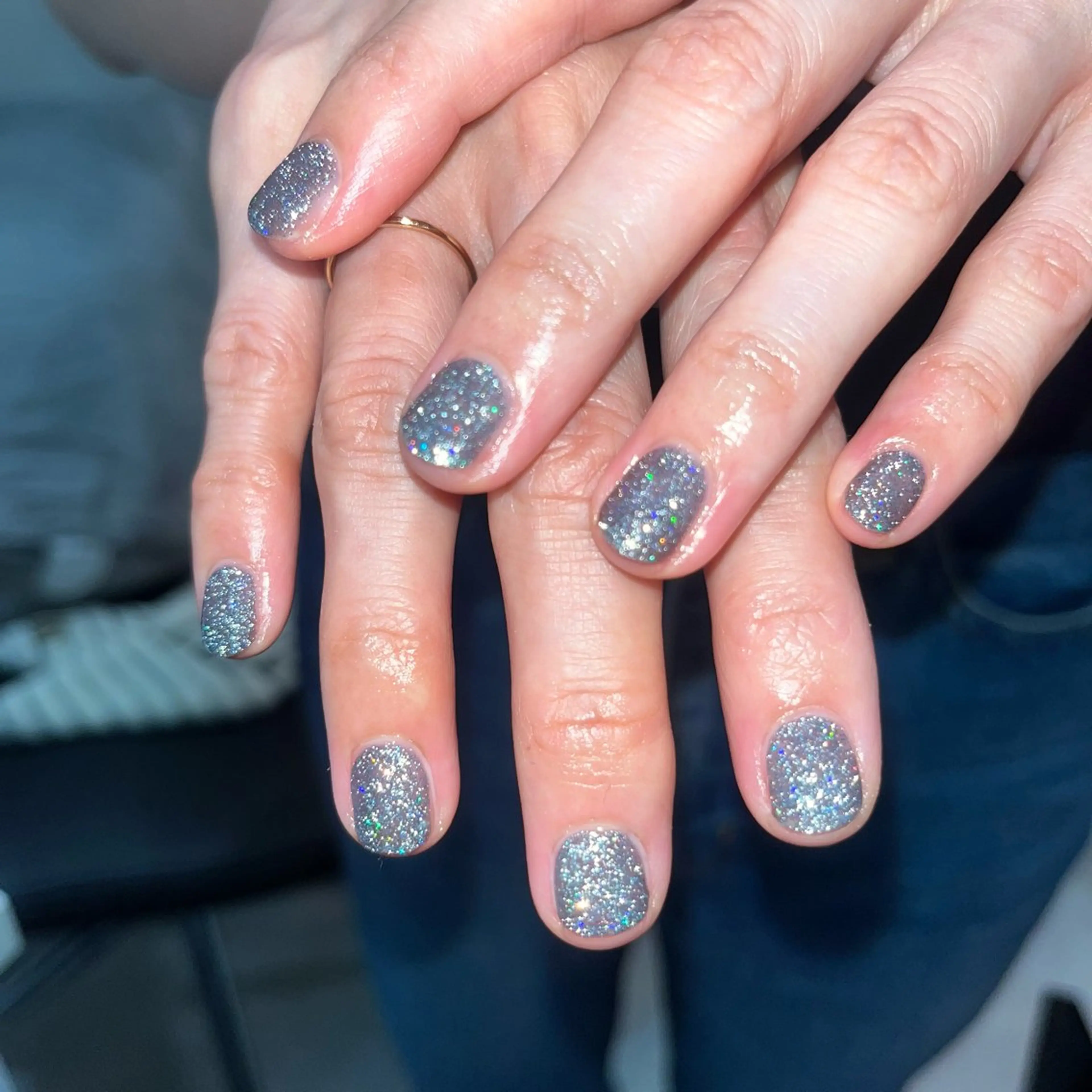 ネイル フラッシュネイル キラキラネイル ラメ(グリッター) ニュアンスネイル ハンドネイル nail&care salon soa所属・soa/美容液ケアで 自爪を育てるネイルのネイルデザイン