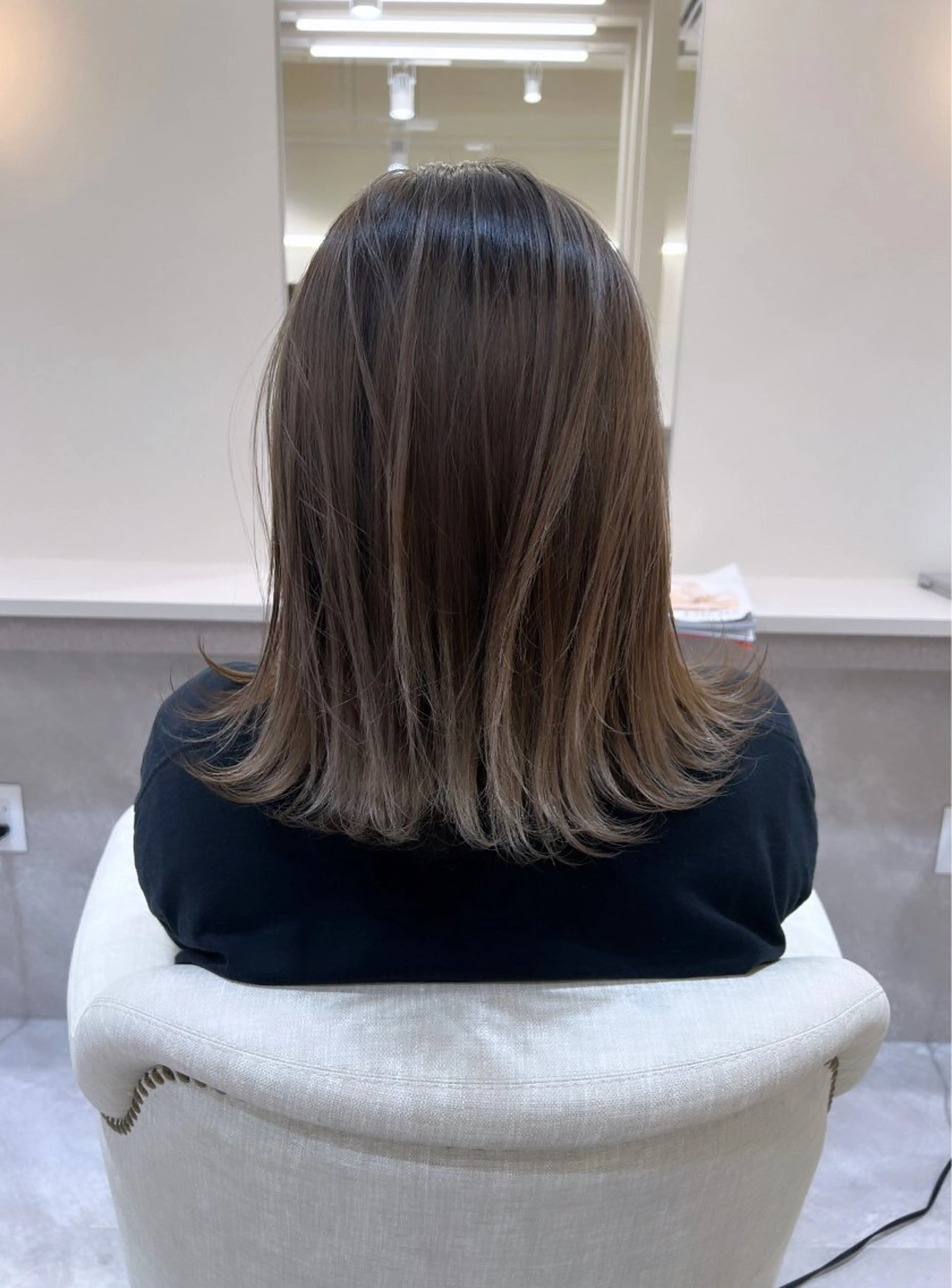 ミディアム レイヤーカット ヘアカラー 高野響生 /透明感カラーのヘアスタイル