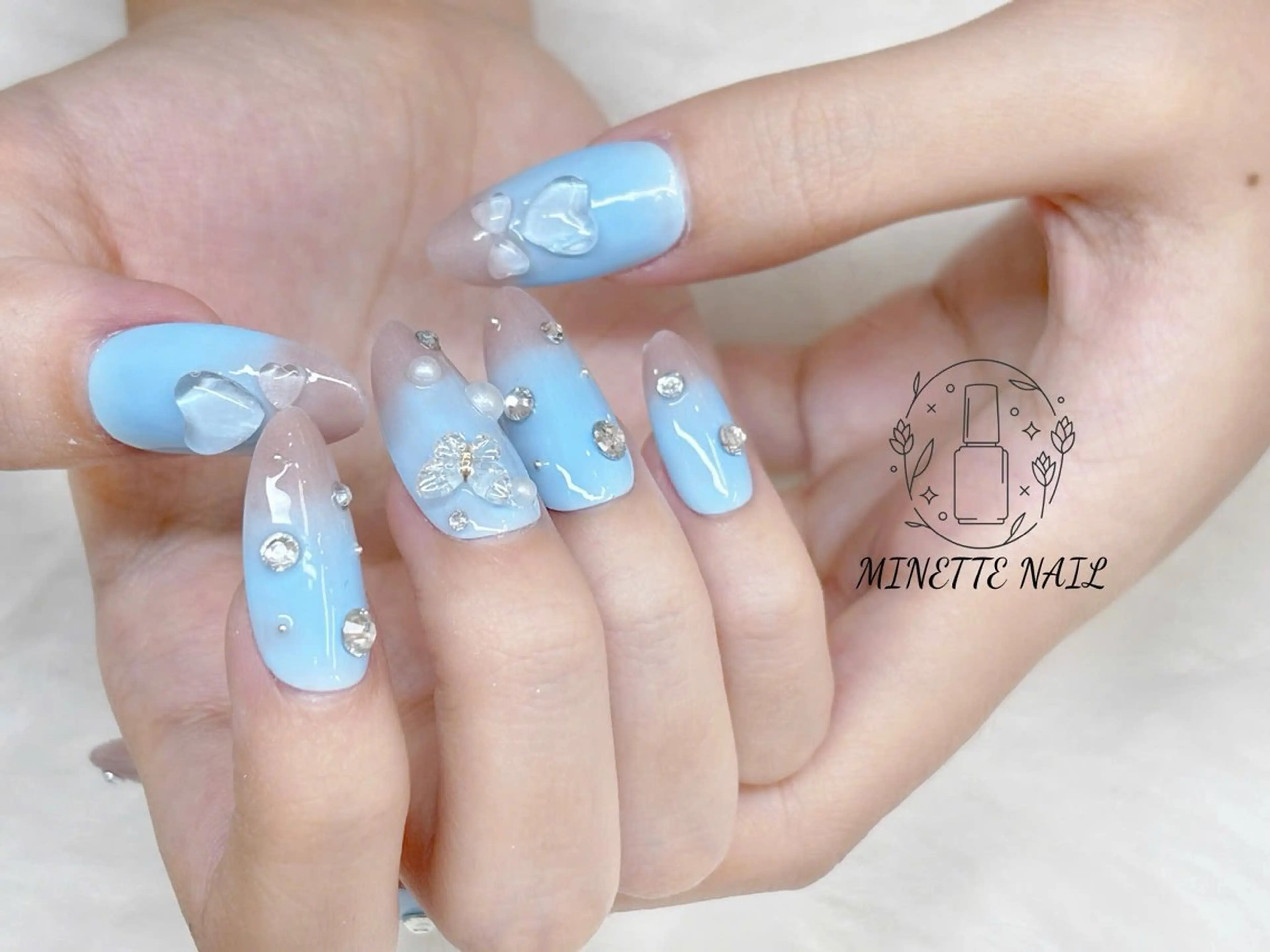 ネイル フレンチネイル ジェルネイル マグネットネイル 持ち込み ニュアンスネイル Minette Nailのネイルデザイン