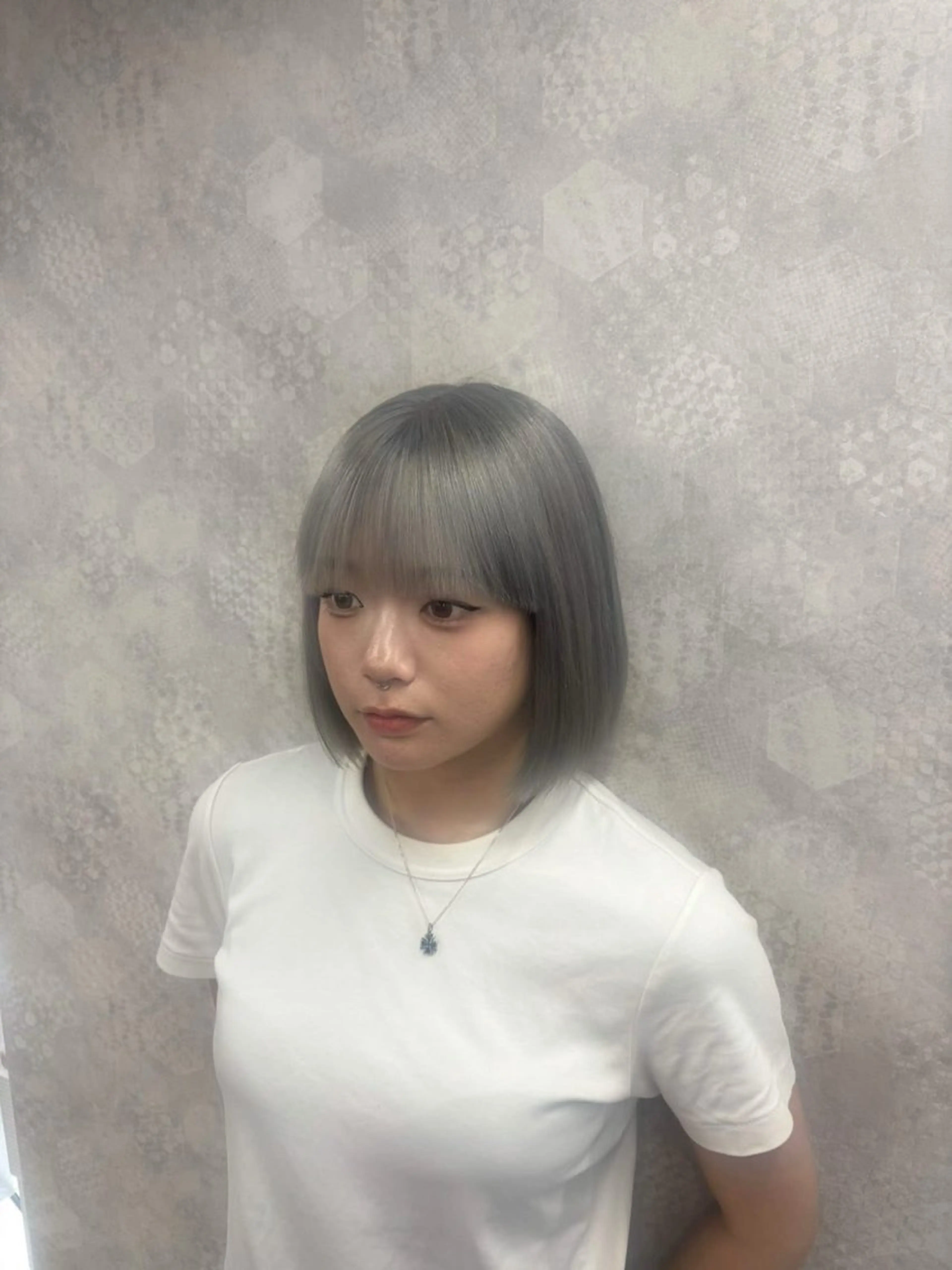 カラー ヘアカラー トリートメント 外国人風ベージュ ×18歳美容師ルイヤのヘアスタイル