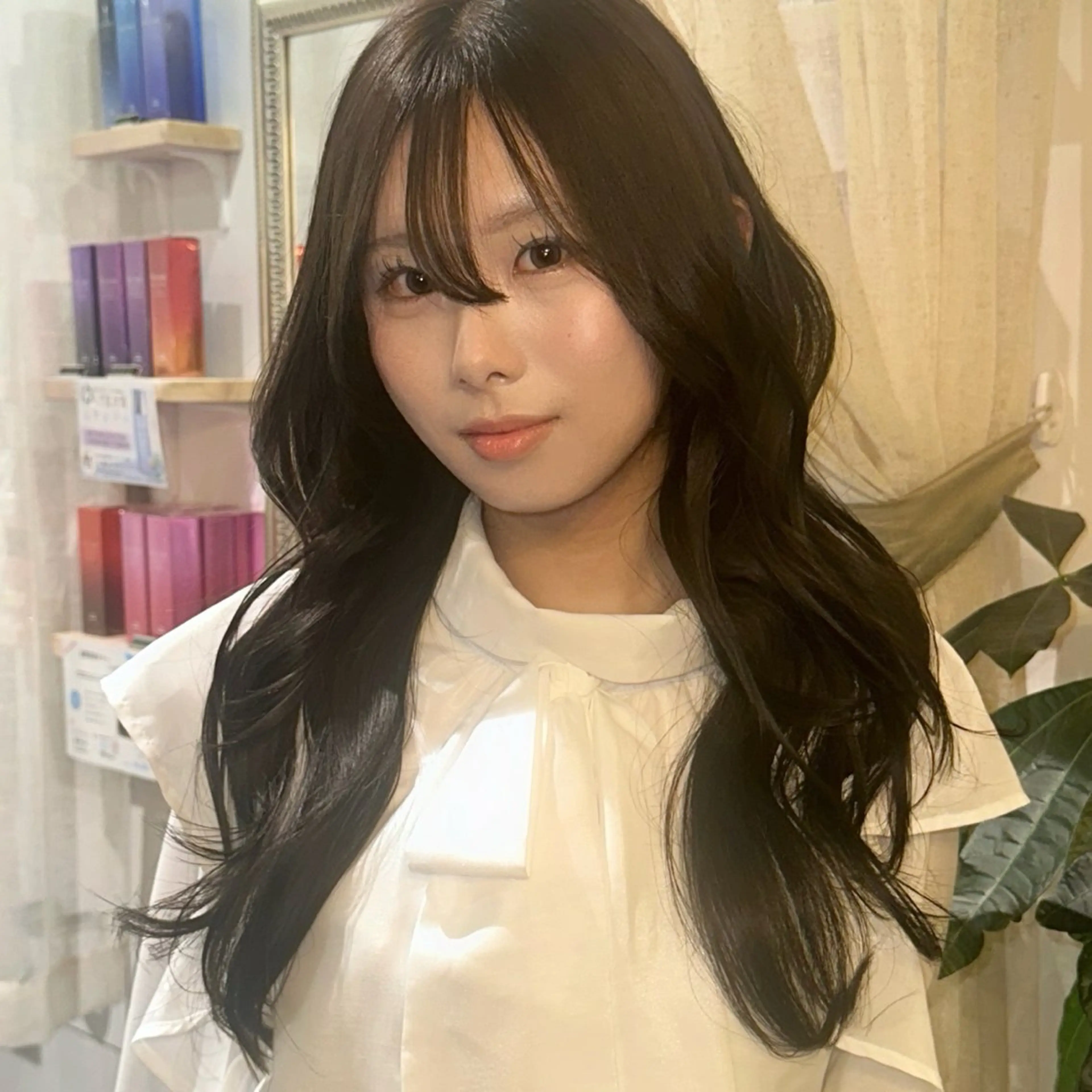 ロング カラー ベージュカラー オリーブベージュ ヨシンモリ レイヤーカット カット ヘアカラー トリートメント マエダルイ🌐 韓国ヘア🌐博多のヘアスタイル