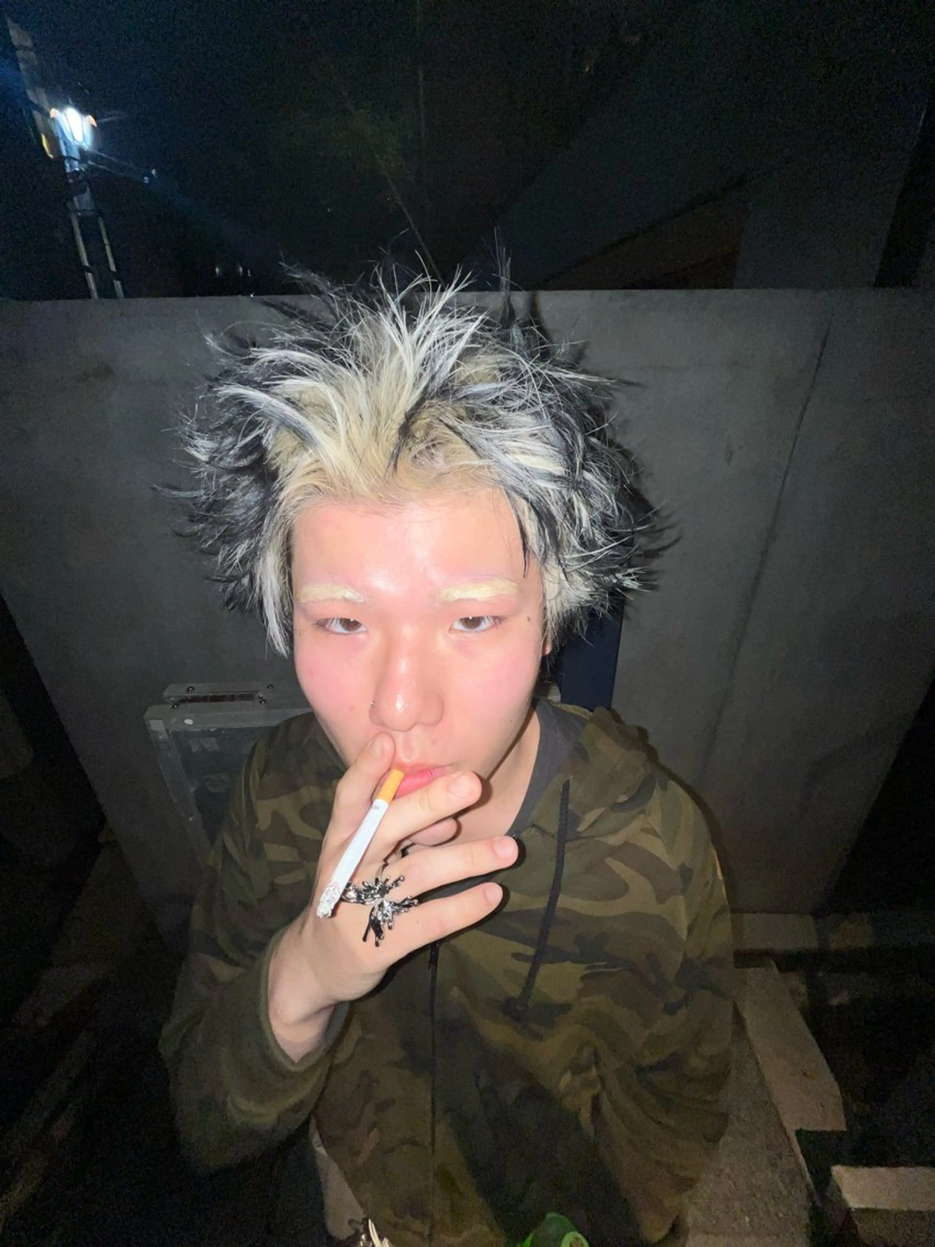 ショート ショートヘア ヘアカラー CALM所属・原宿/ルーツカラー/ しゅんぺいのヘアスタイル