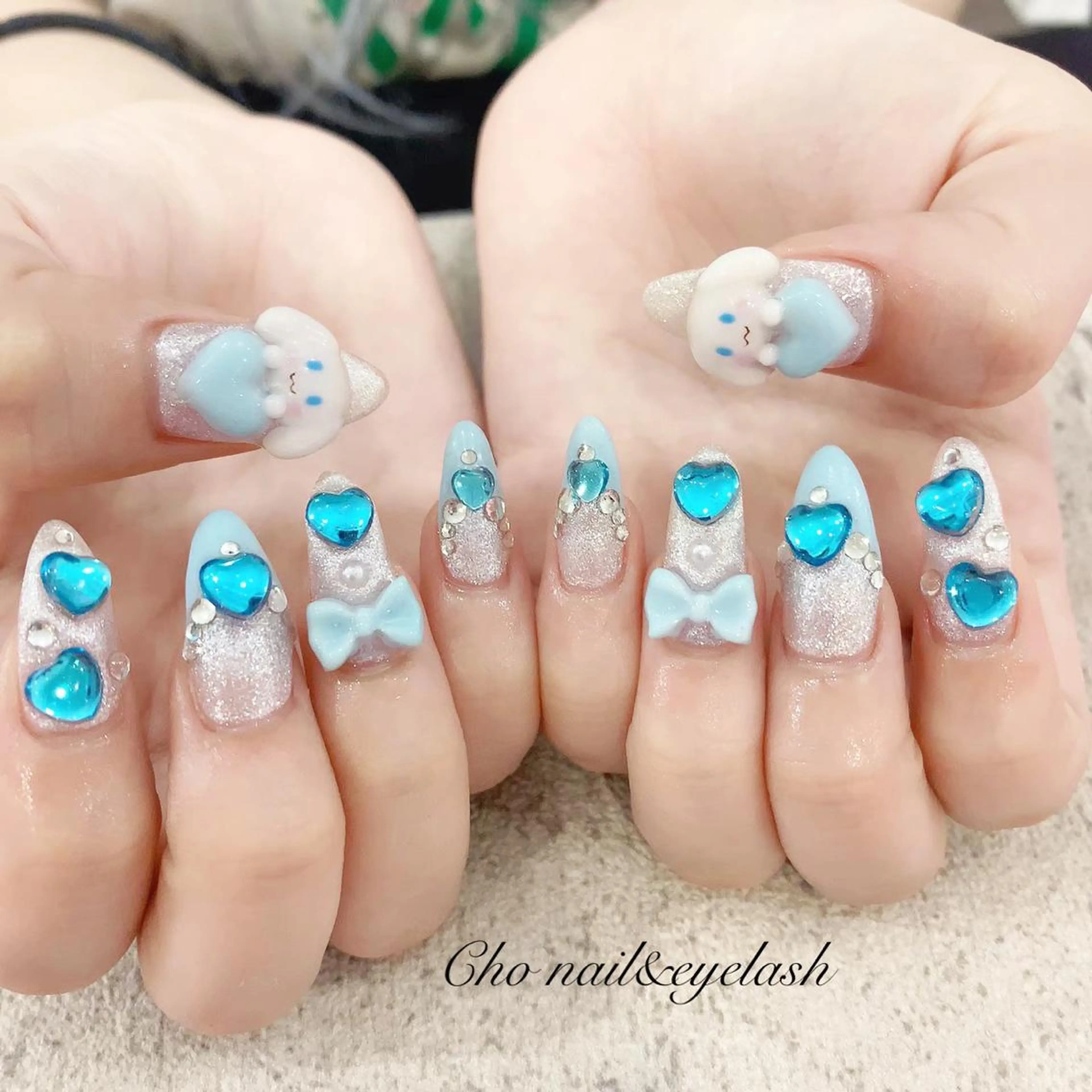 ミディアム ネイル ハンドネイル cho nailのネイルデザイン