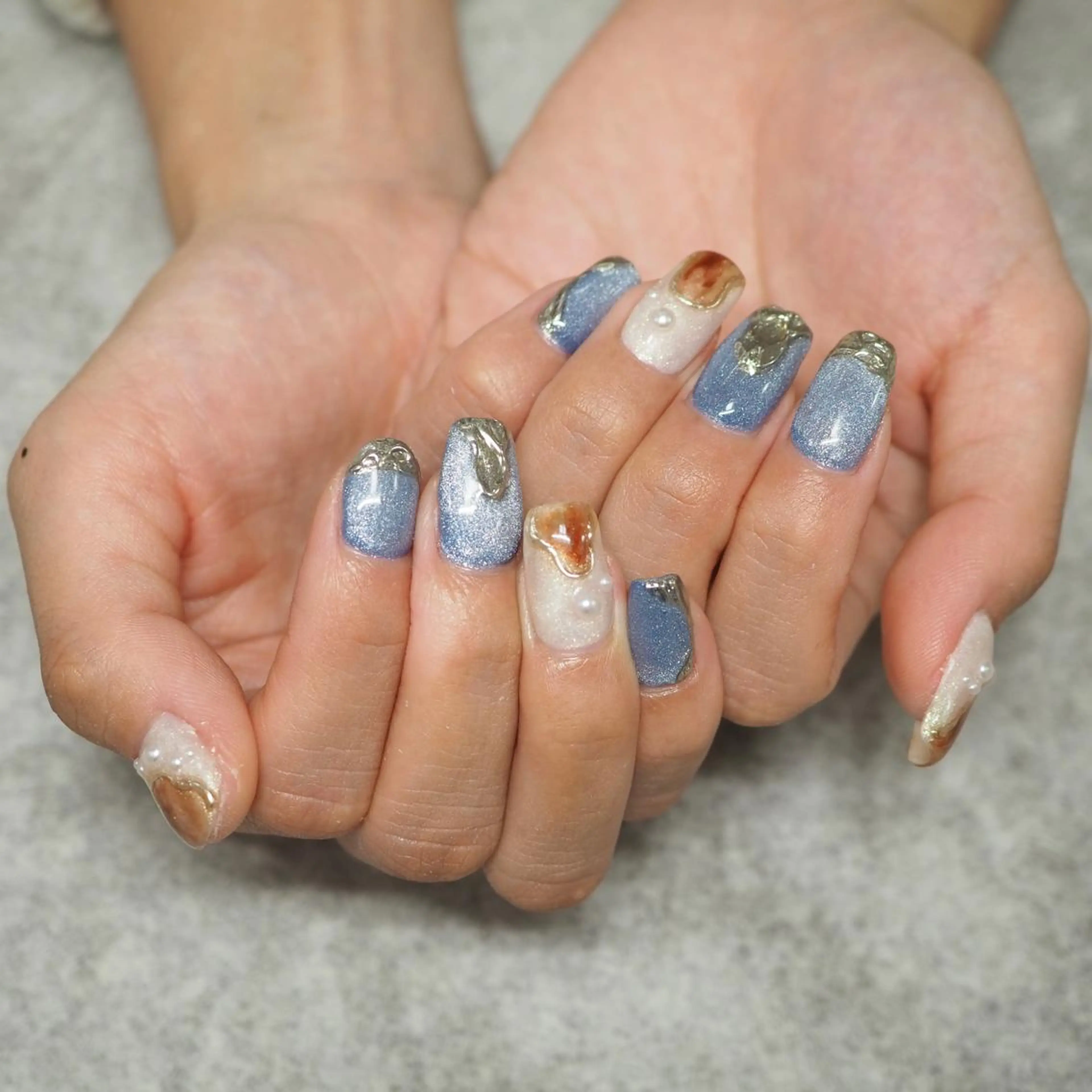 ネイル ハンドネイル 新子 沙枝のネイルデザイン