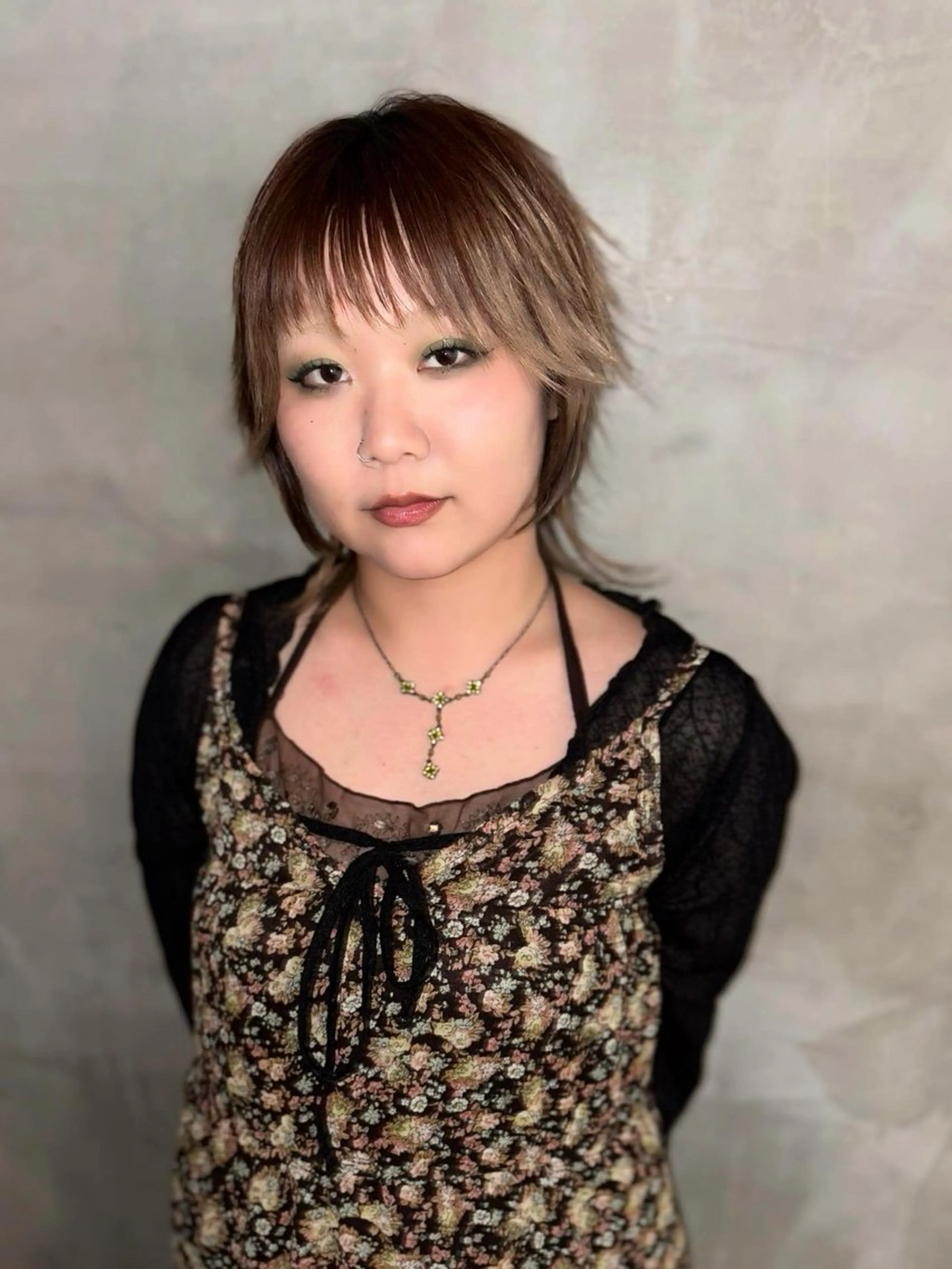 ミディアム カット ヘアカラー 優 作のヘアスタイル