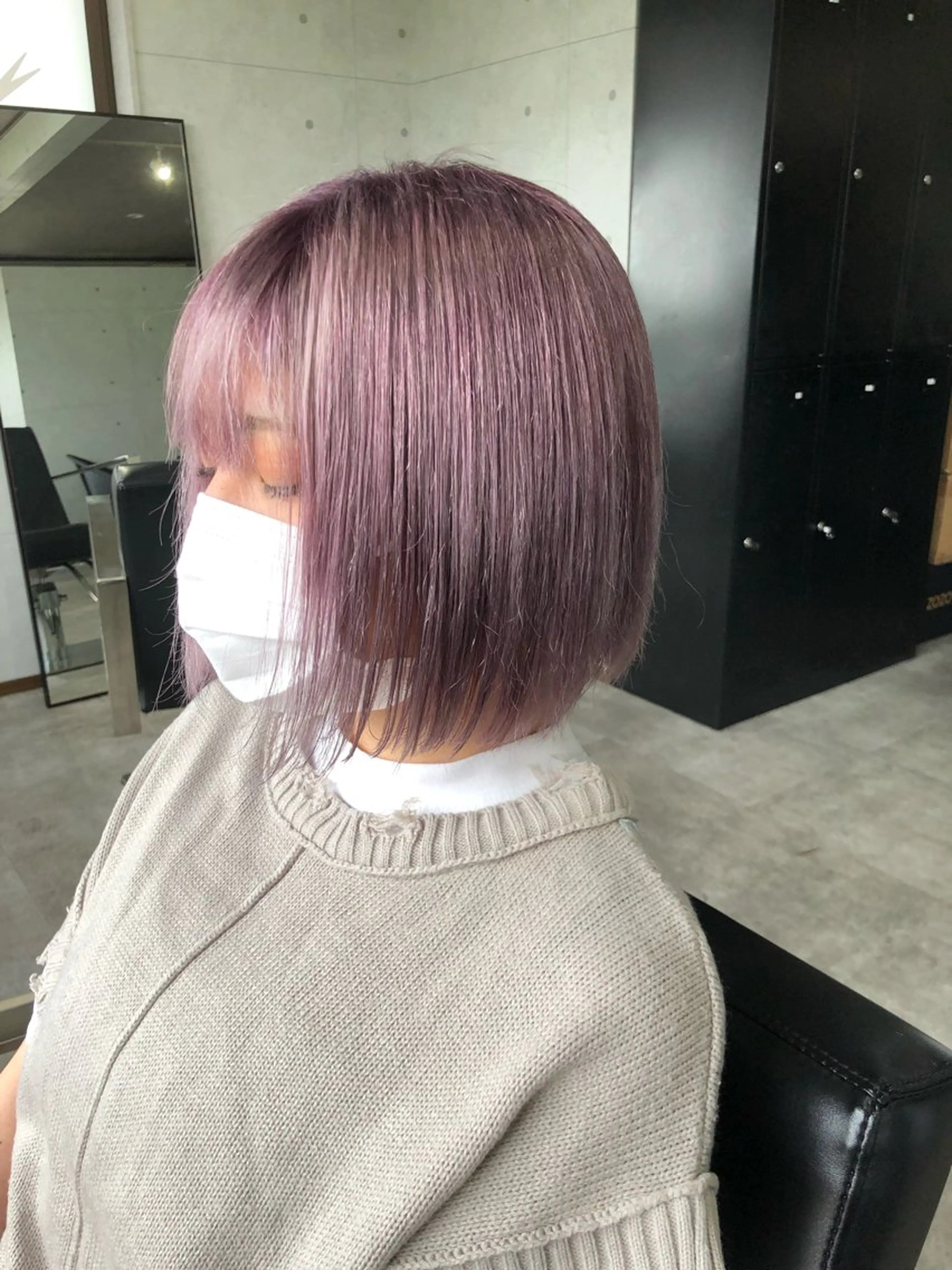 ショート ボブ くびれヘア くせ毛 切りっぱなしロブ 小顔カット REVE所属・REVE 【外国人風カラー】のヘアスタイル