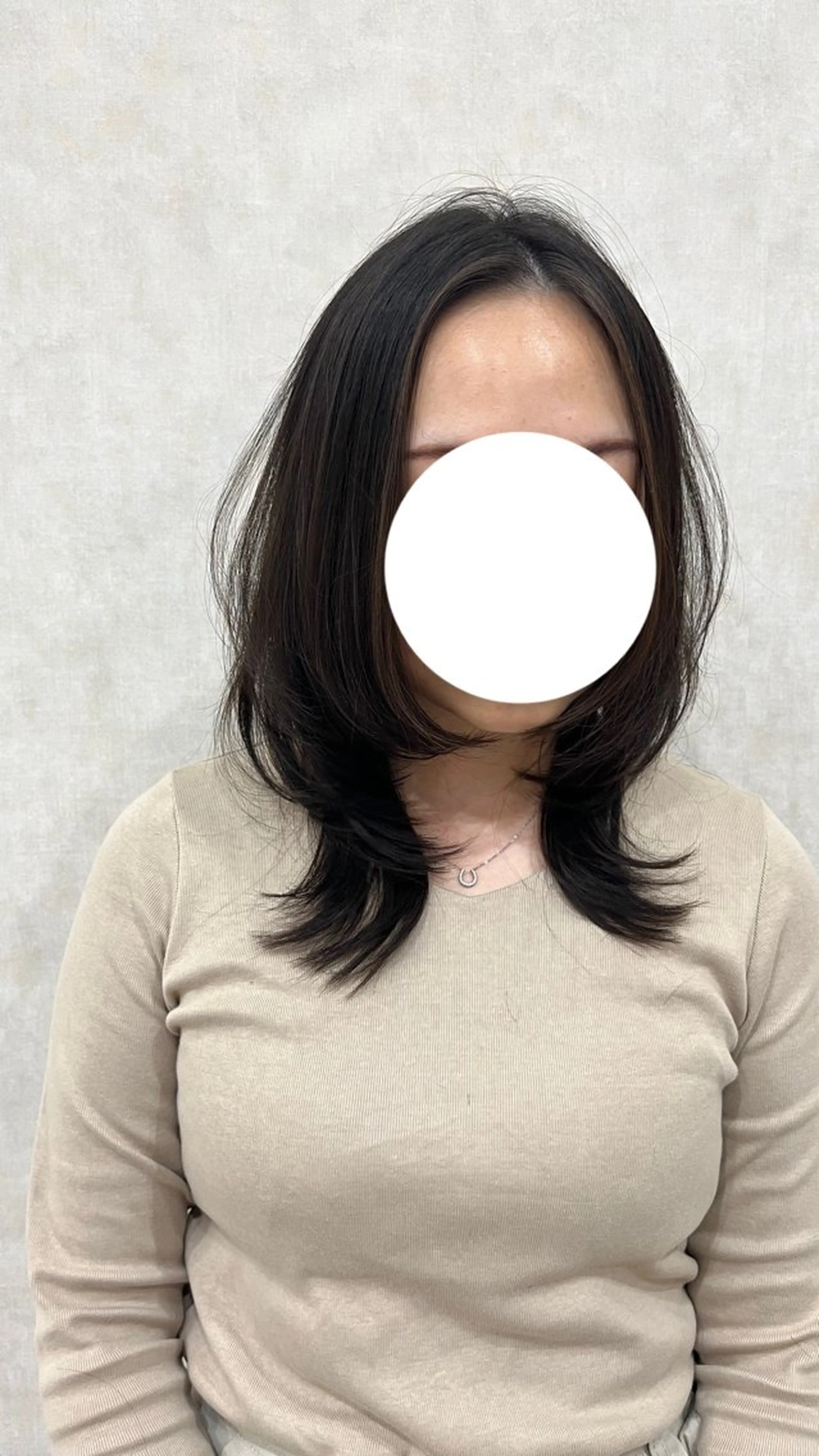 ミディアム レイヤーカット ウルフカット ROEN ryokaのヘアスタイル