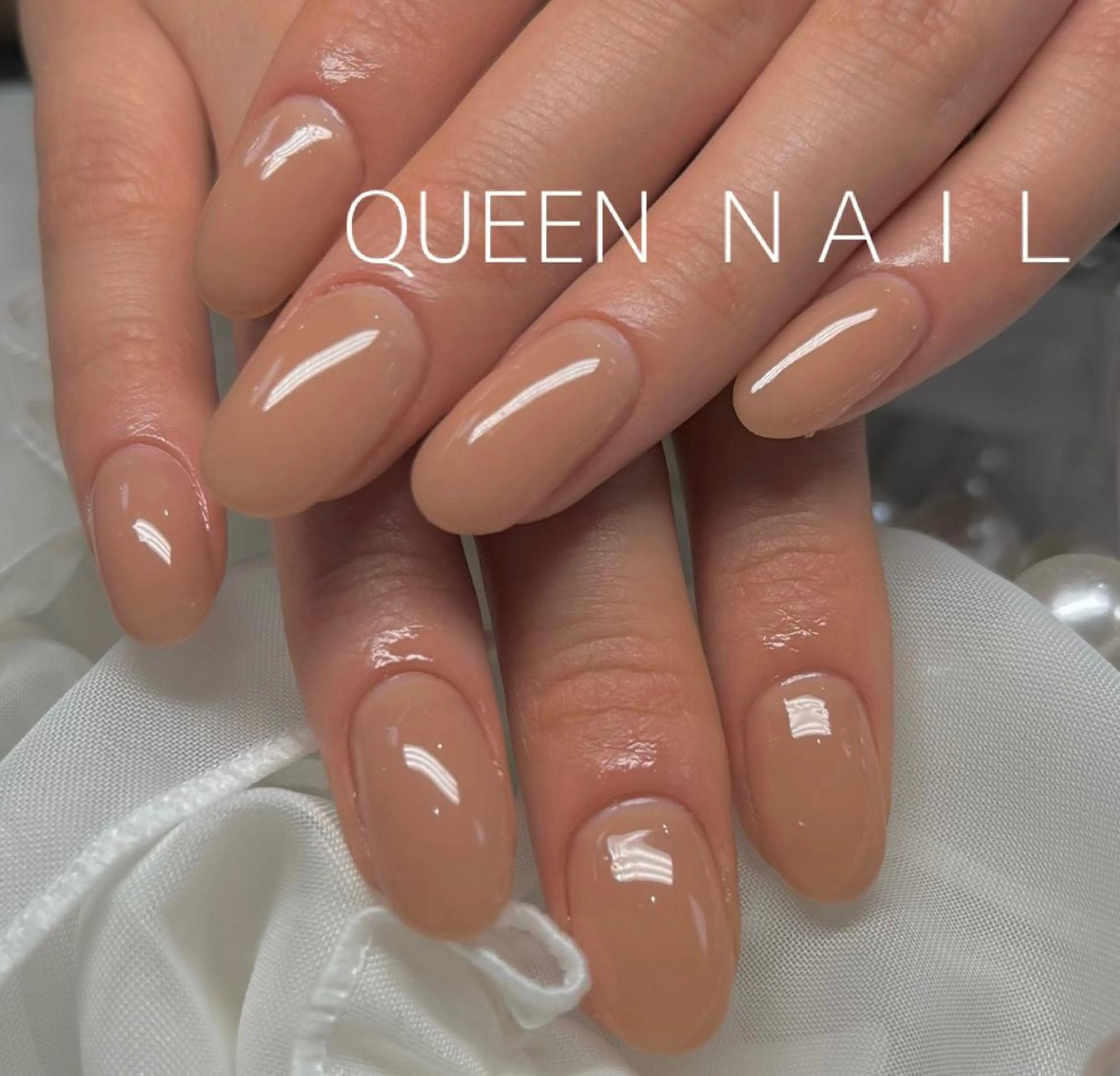 ショート カラー ネイル ベージュカラー 韓国風ヘア 韓国ネイル オフィスネイル シンプルネイル ハンドネイル ハンドケア Queen nail所属・QUEEN ＮＡＩＬのネイルデザイン