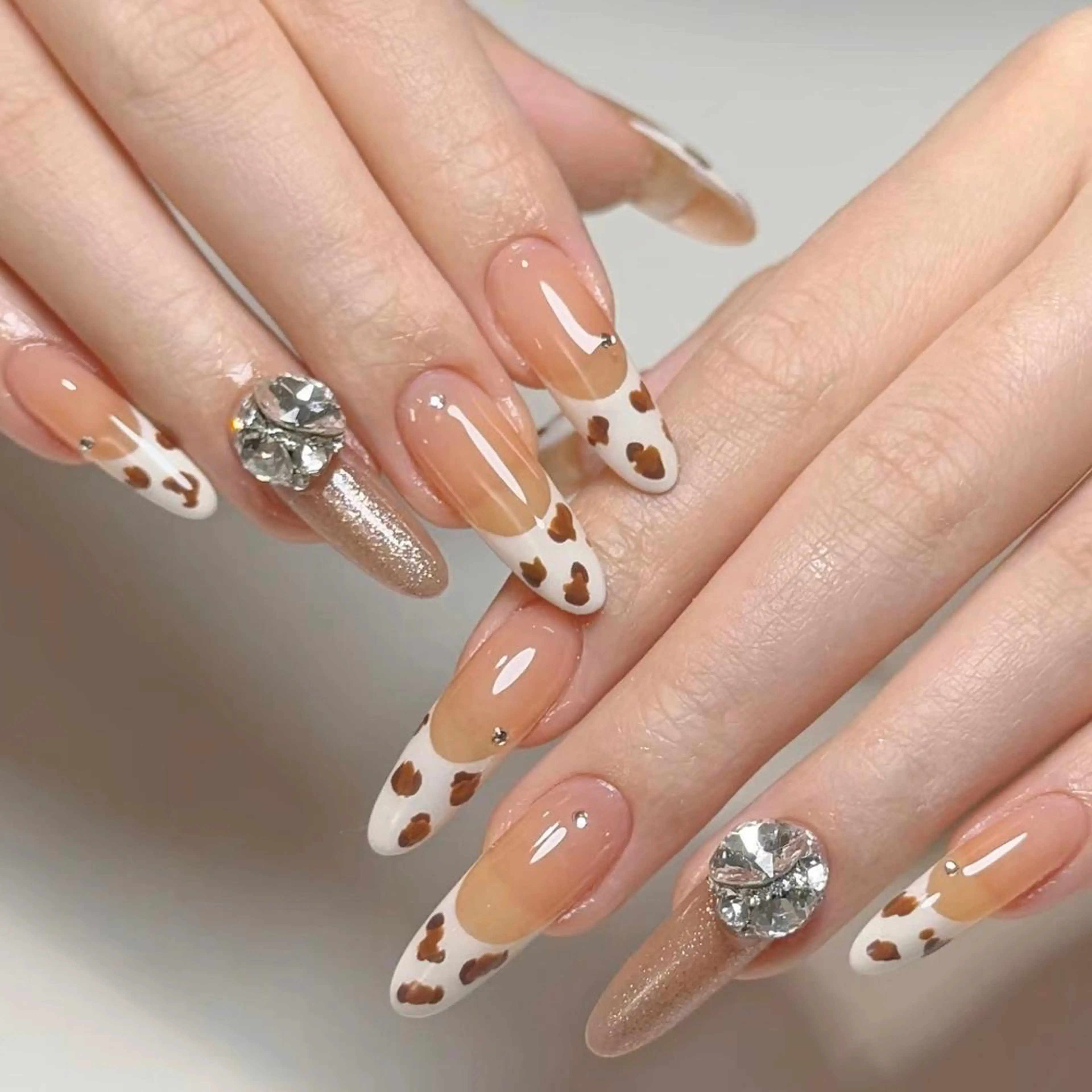 ネイル ハンドネイル 🍑 momo_nailのネイルデザイン