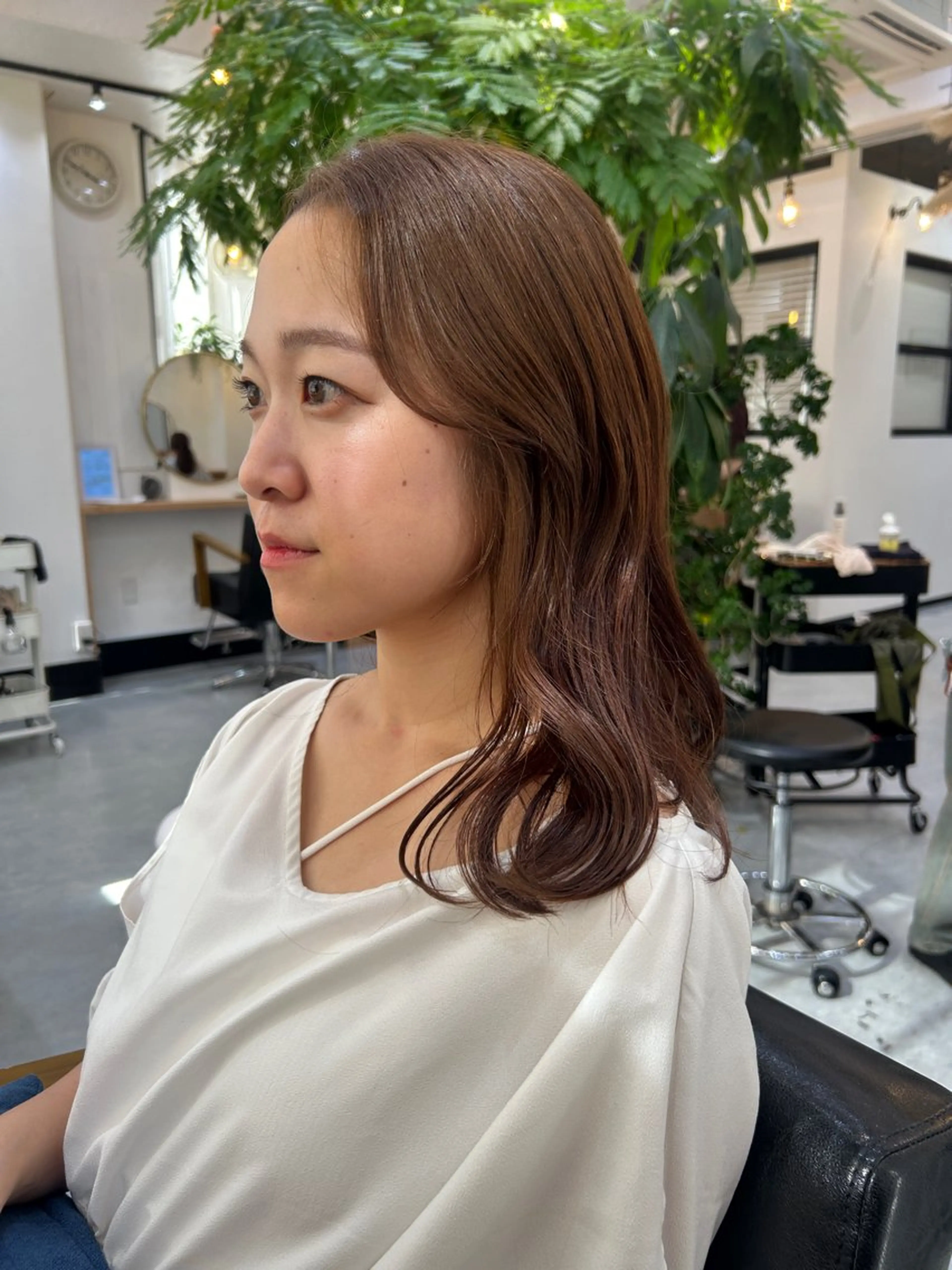 セミロング ヘアカラー トリートメント CARICIA 白木 由里加のヘアスタイル