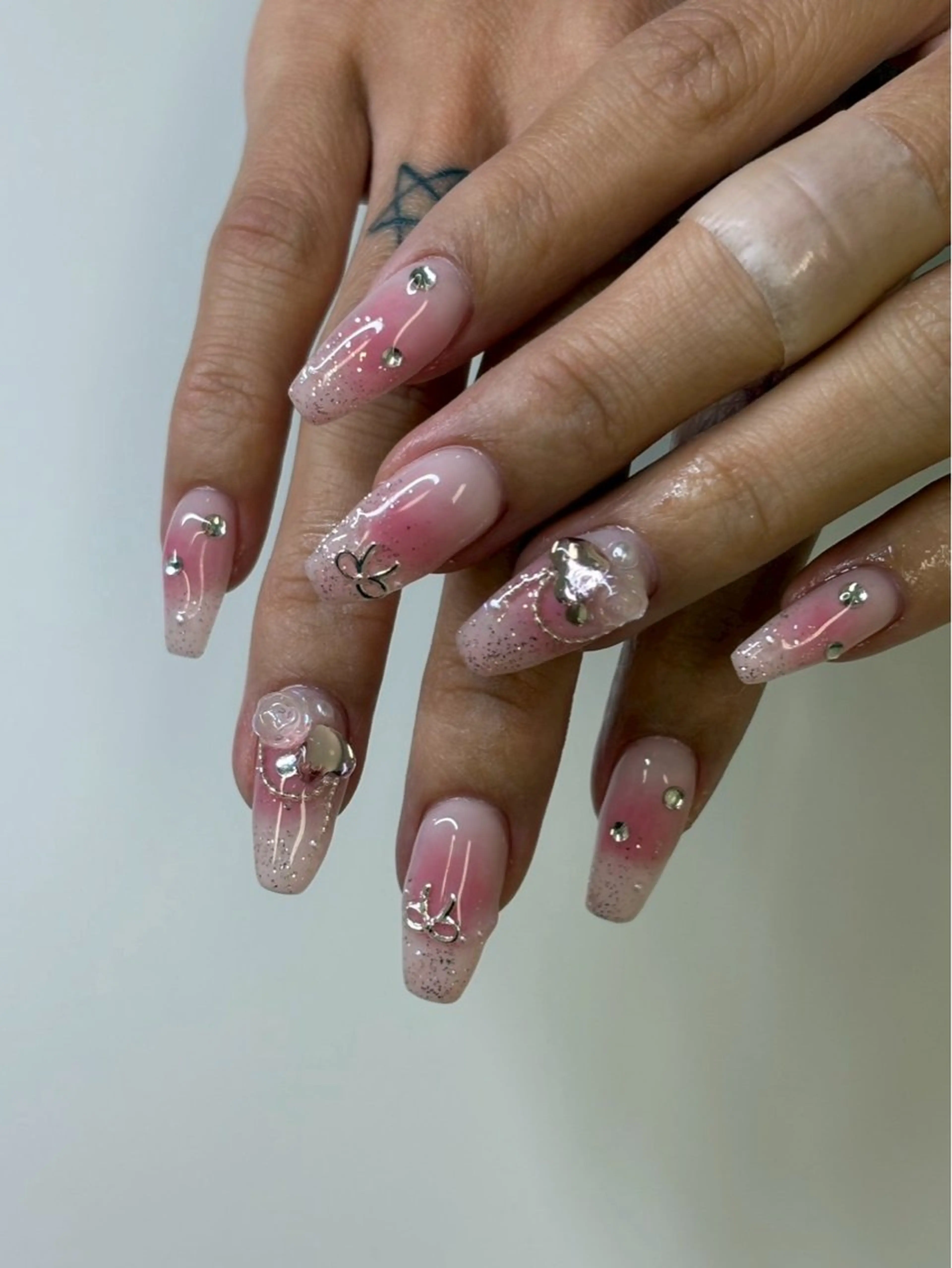 ネイル ハンドネイル 【パラジェル・フィルイン取扱店】EmaNail +kihakuya（エマネイル）天満橋店所属・EmaNail🎀 エマネイル天満橋店のネイルデザイン