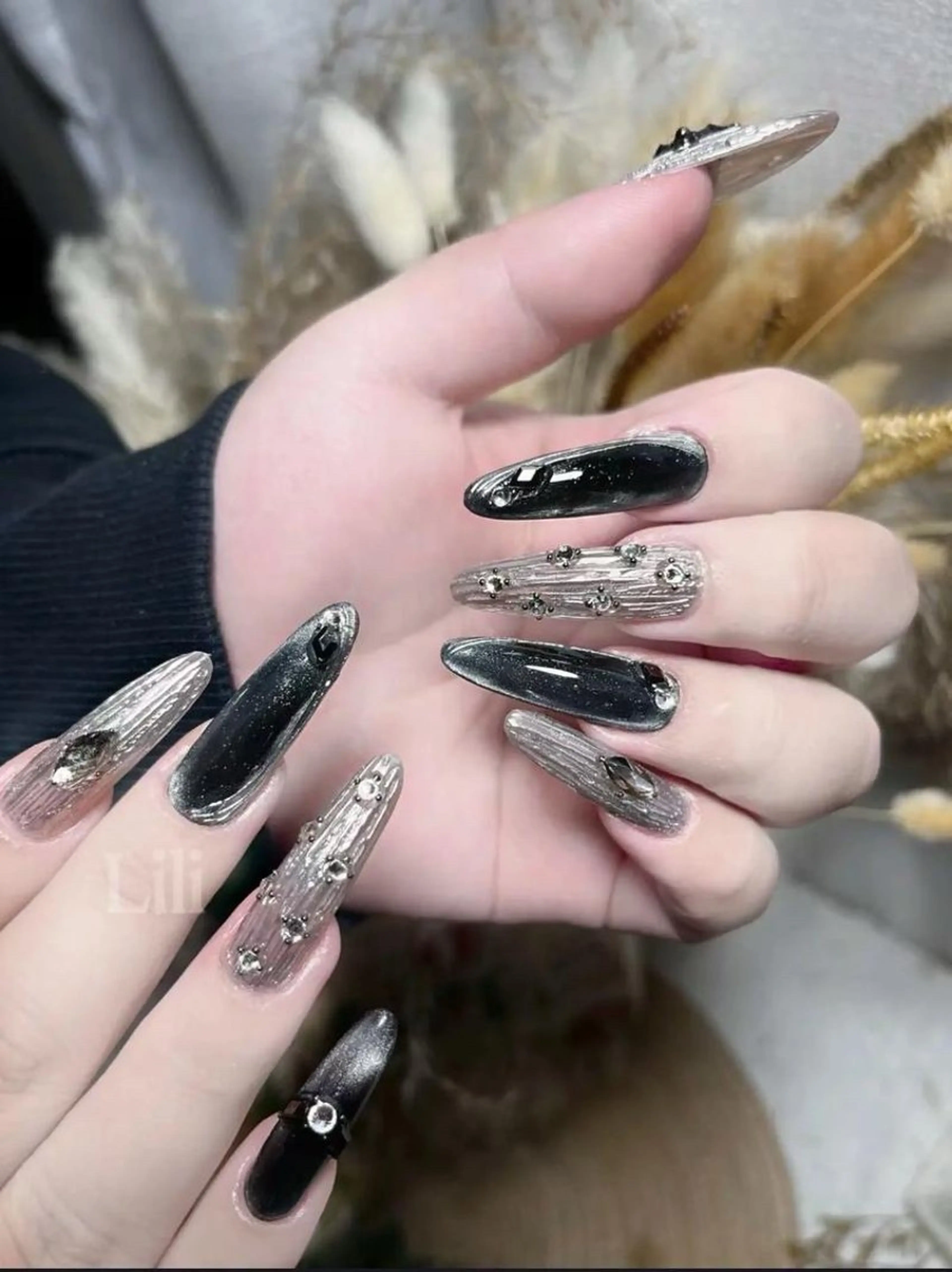 ネイル チークネイル 長さ出し フラワーネイル フレンチネイル ガーリー SunNail池袋駅 ワンホンネイルのネイルデザイン