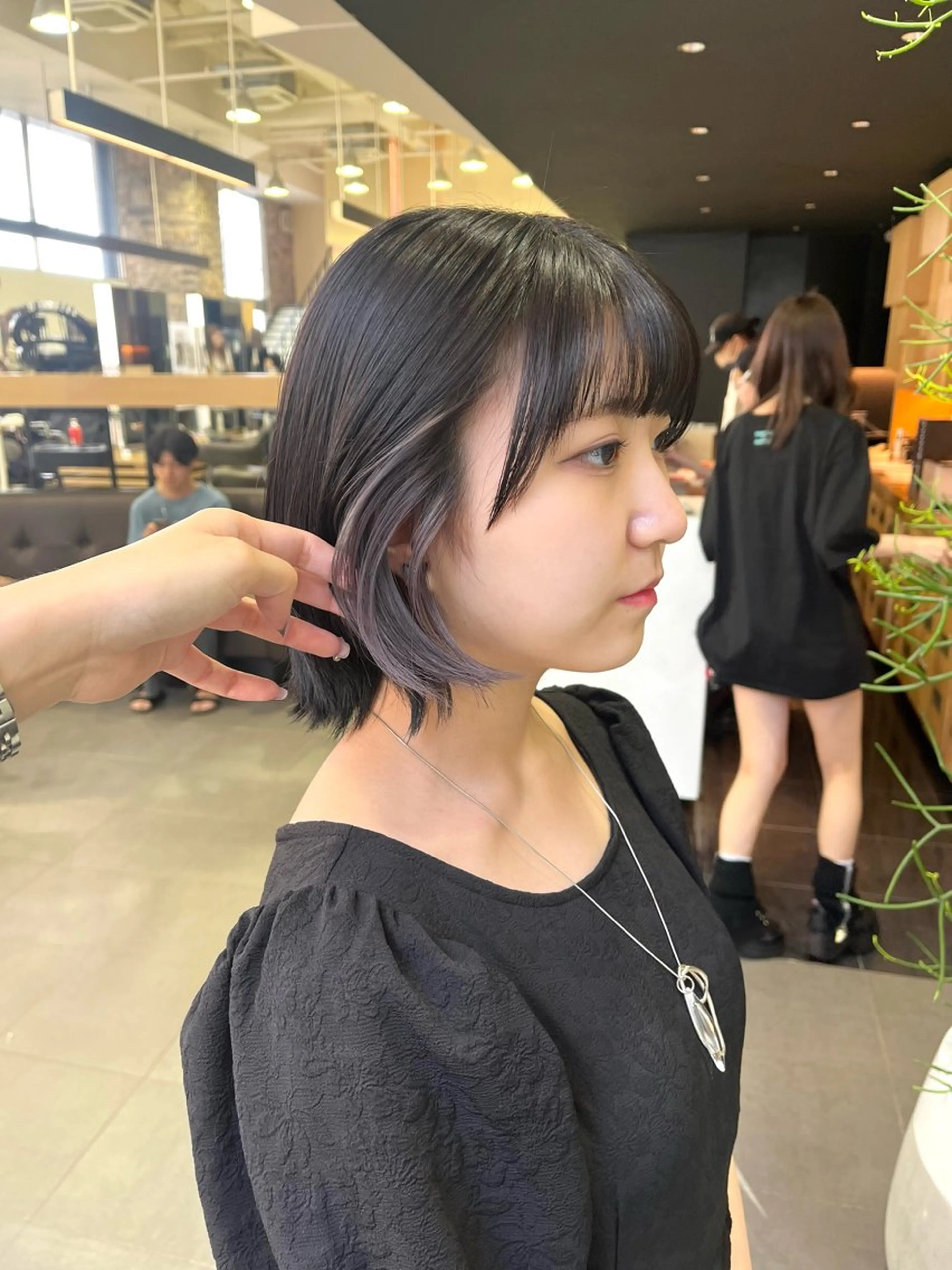ショート カラー ヘアカラー 海外girl🤎 透明感ベージュmaoのヘアスタイル