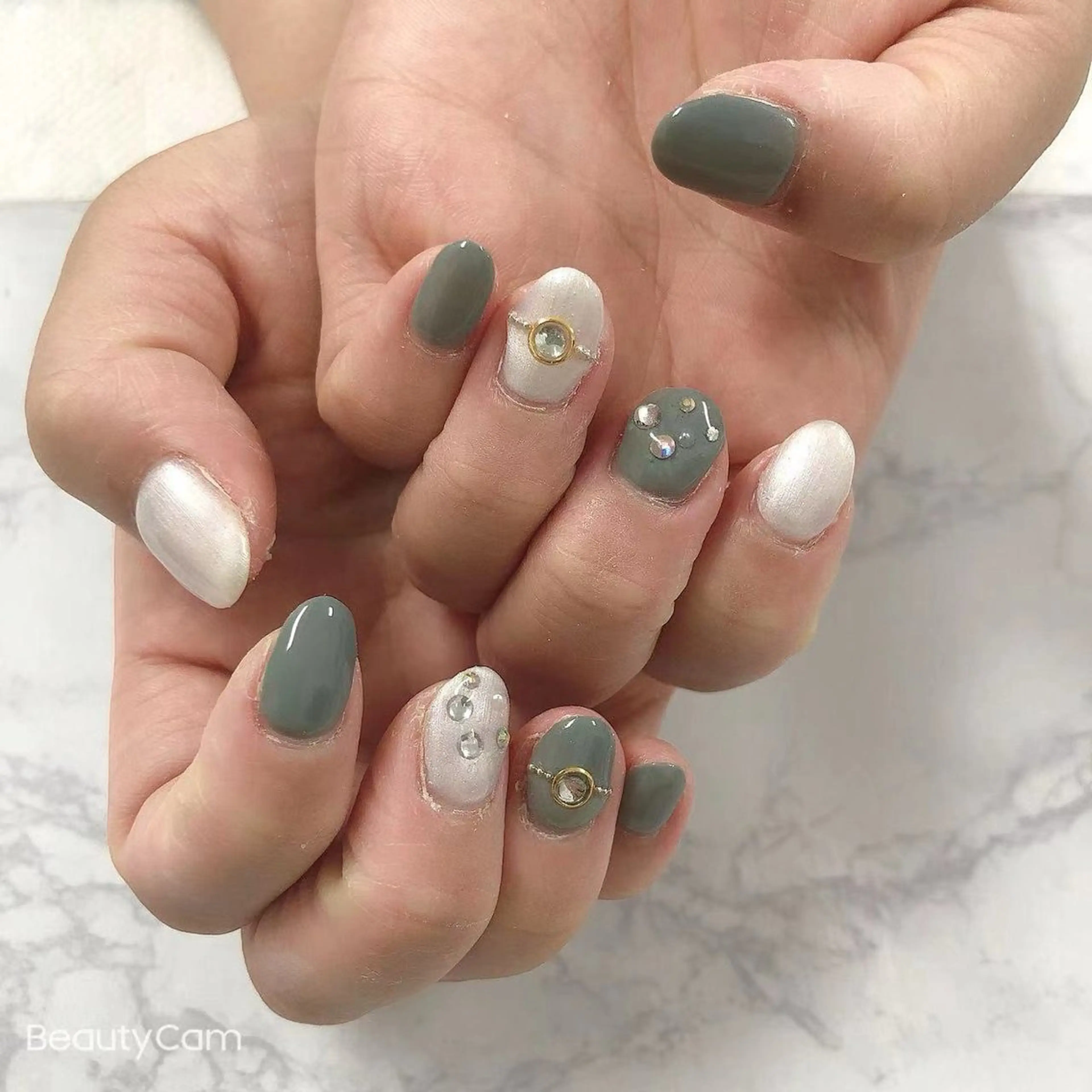 ネイル Minoan Tのネイルデザイン