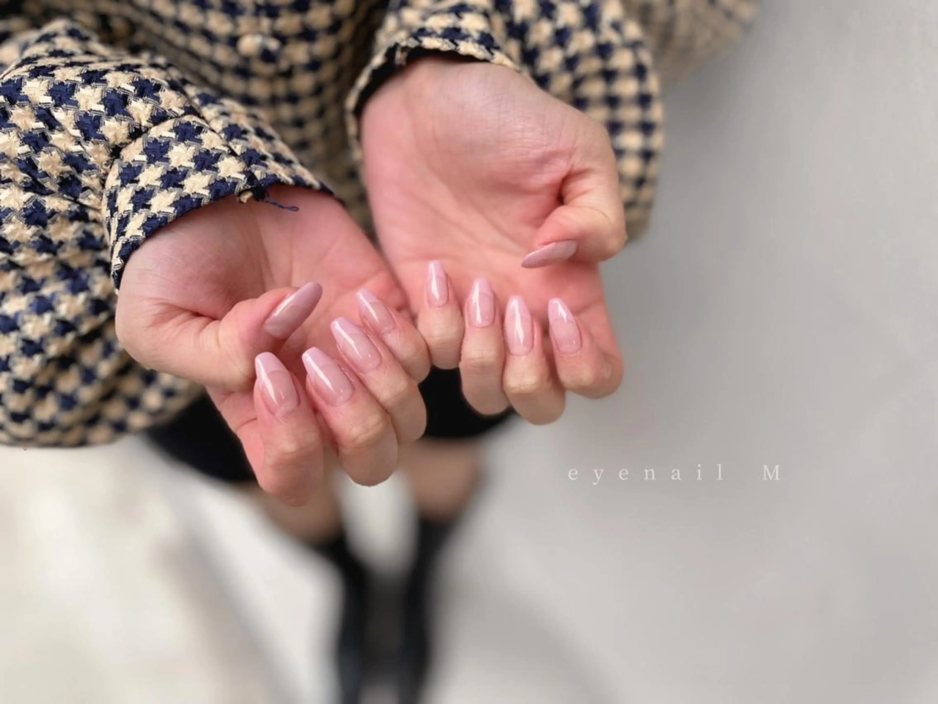 ネイル SHIORI 🤍のネイルデザイン