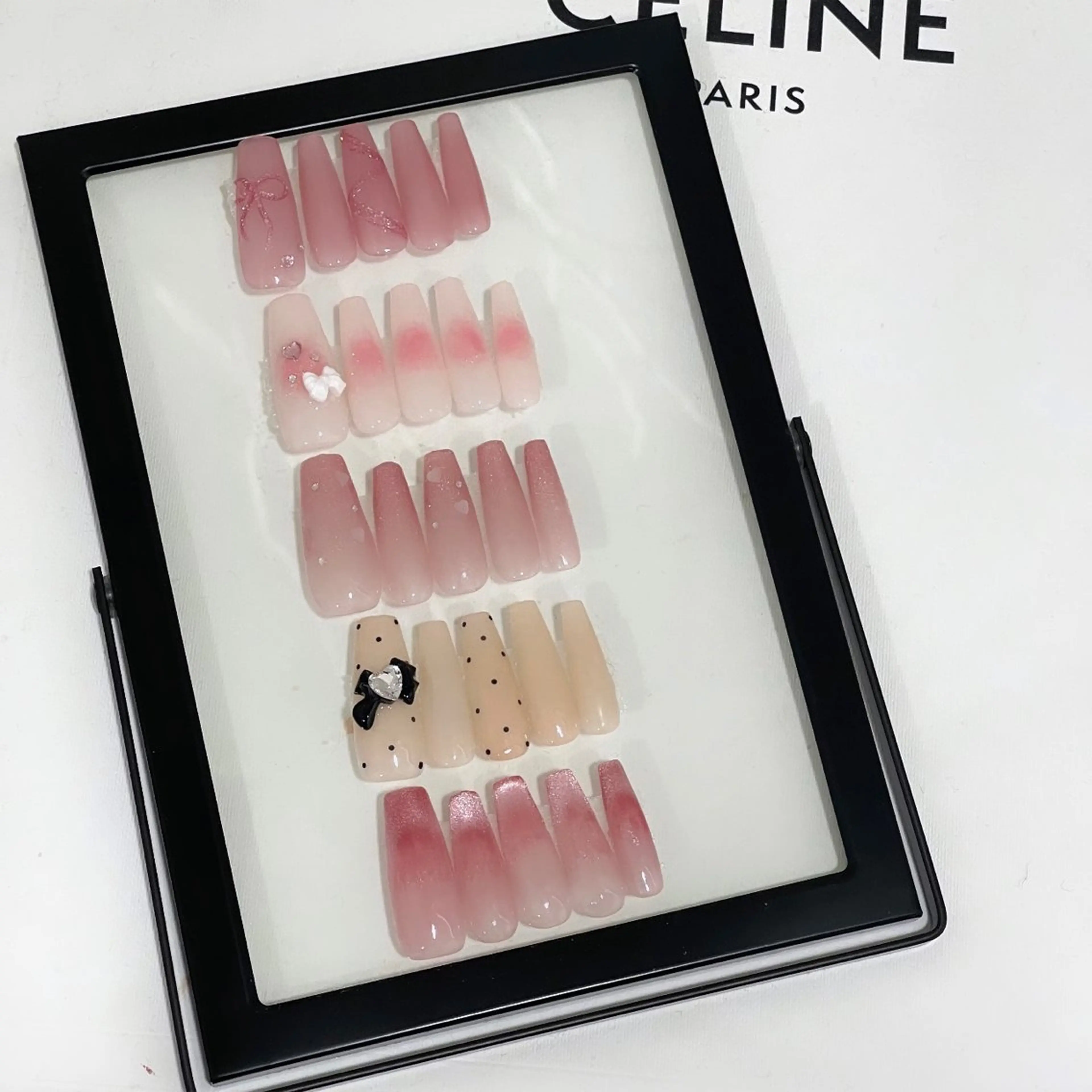 ネイル 🧁fein. nana🩵のネイルデザイン