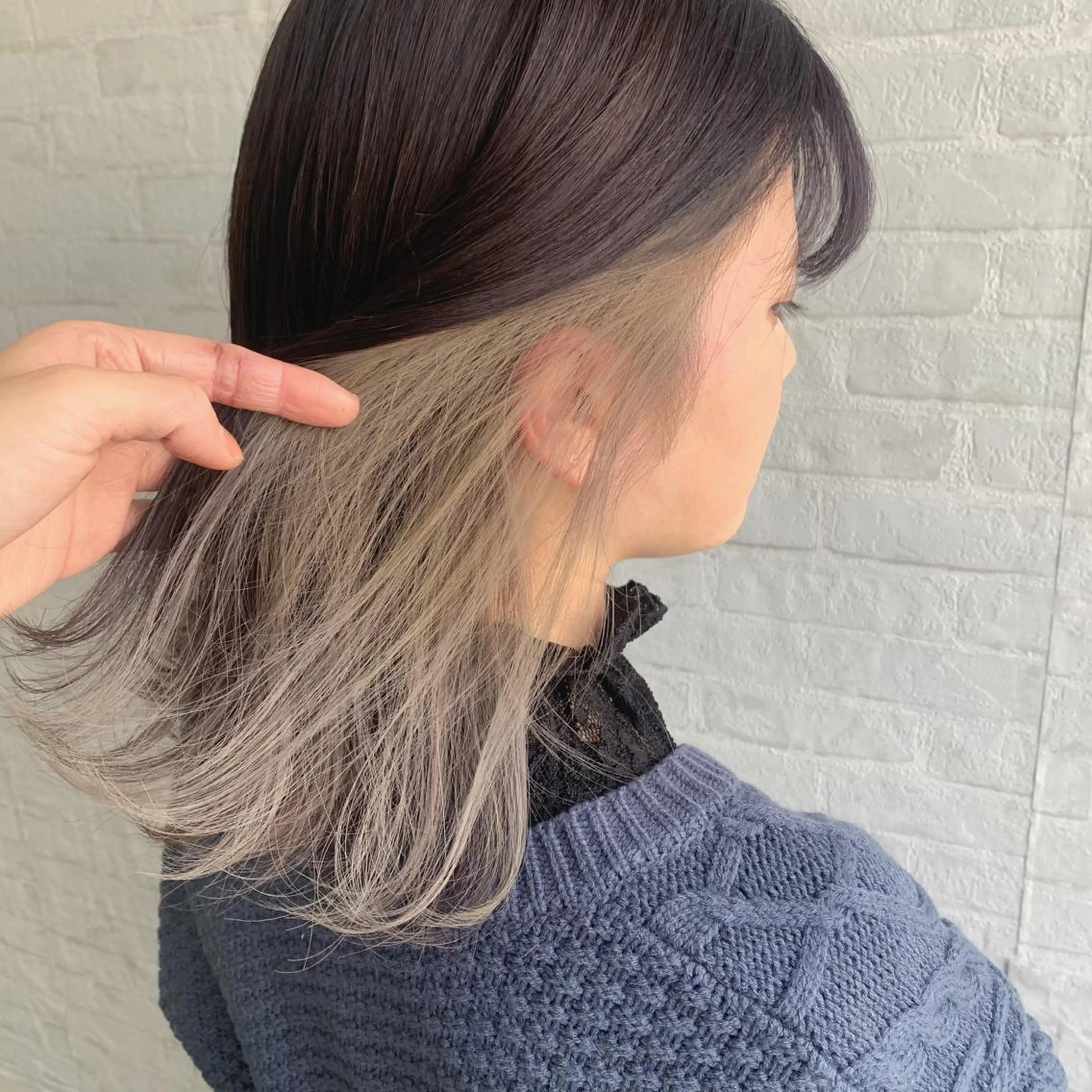 ミディアム カラー ベージュカラー ホワイトベージュ ヘアカラー 袴田 伊代のヘアスタイル