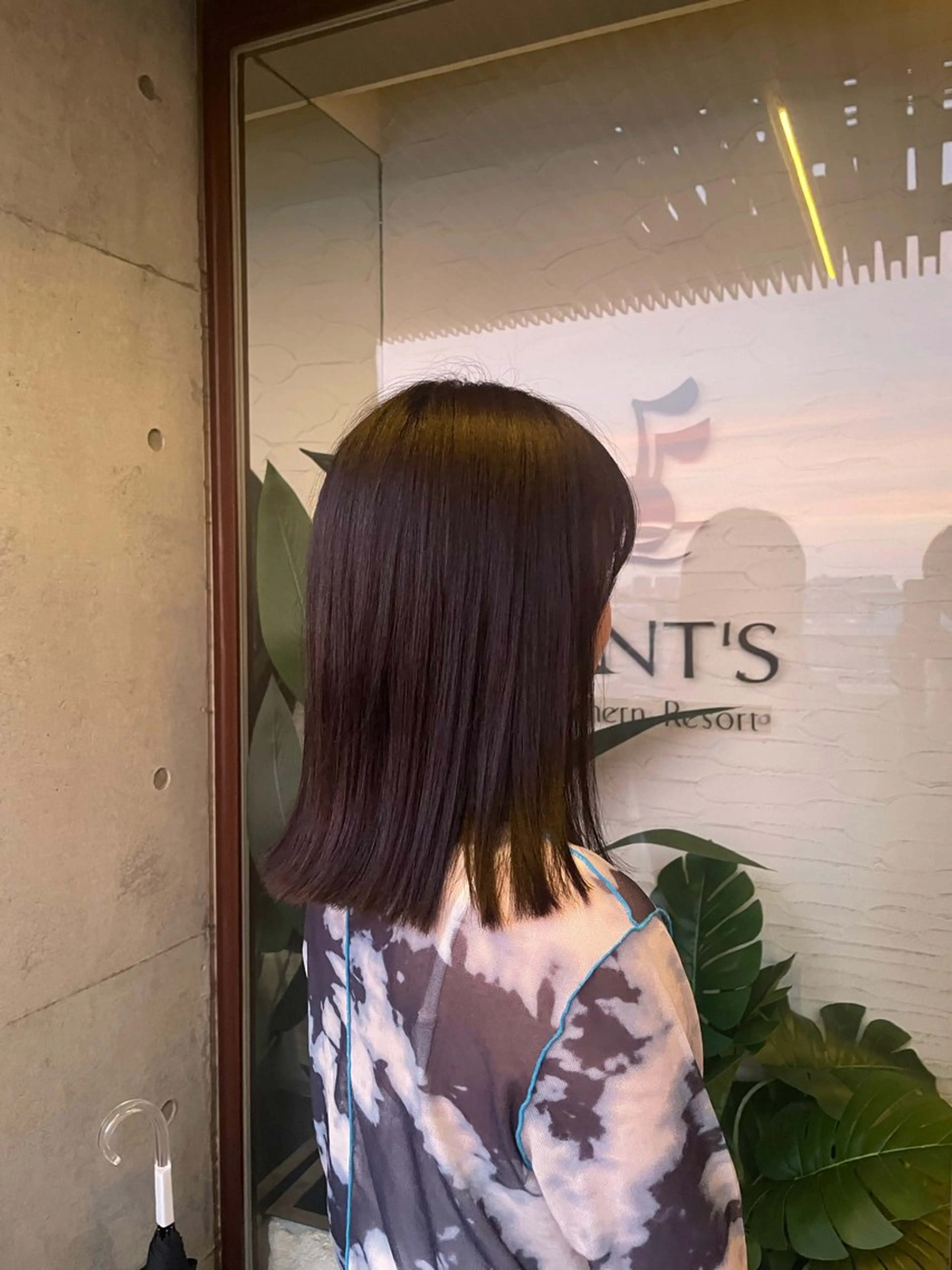 ミディアム レイヤー/透明感カラ ー/茅ヶ崎/momiのヘアスタイル