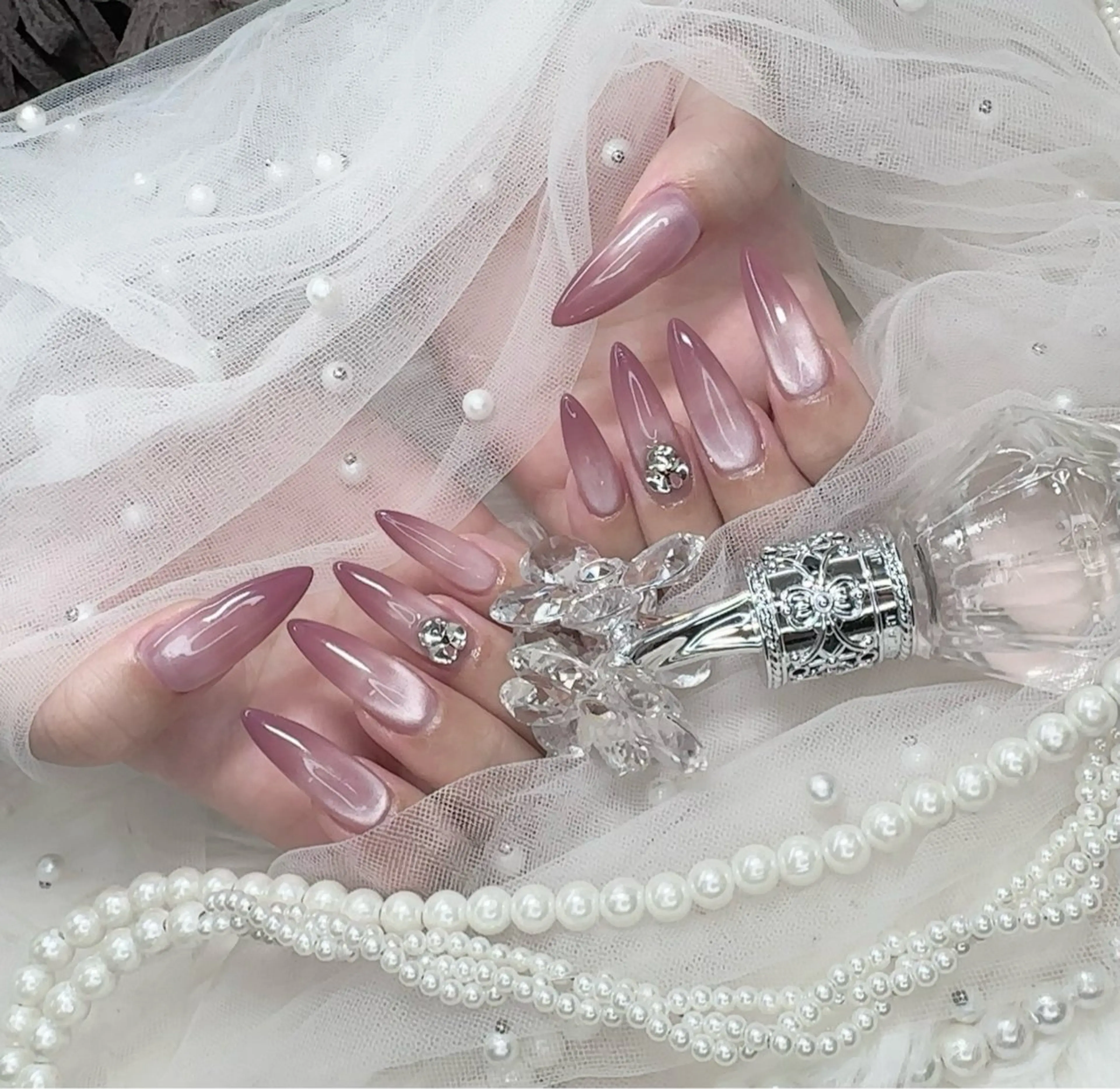 ネイル R nailsalon所属・R salonのネイルデザイン