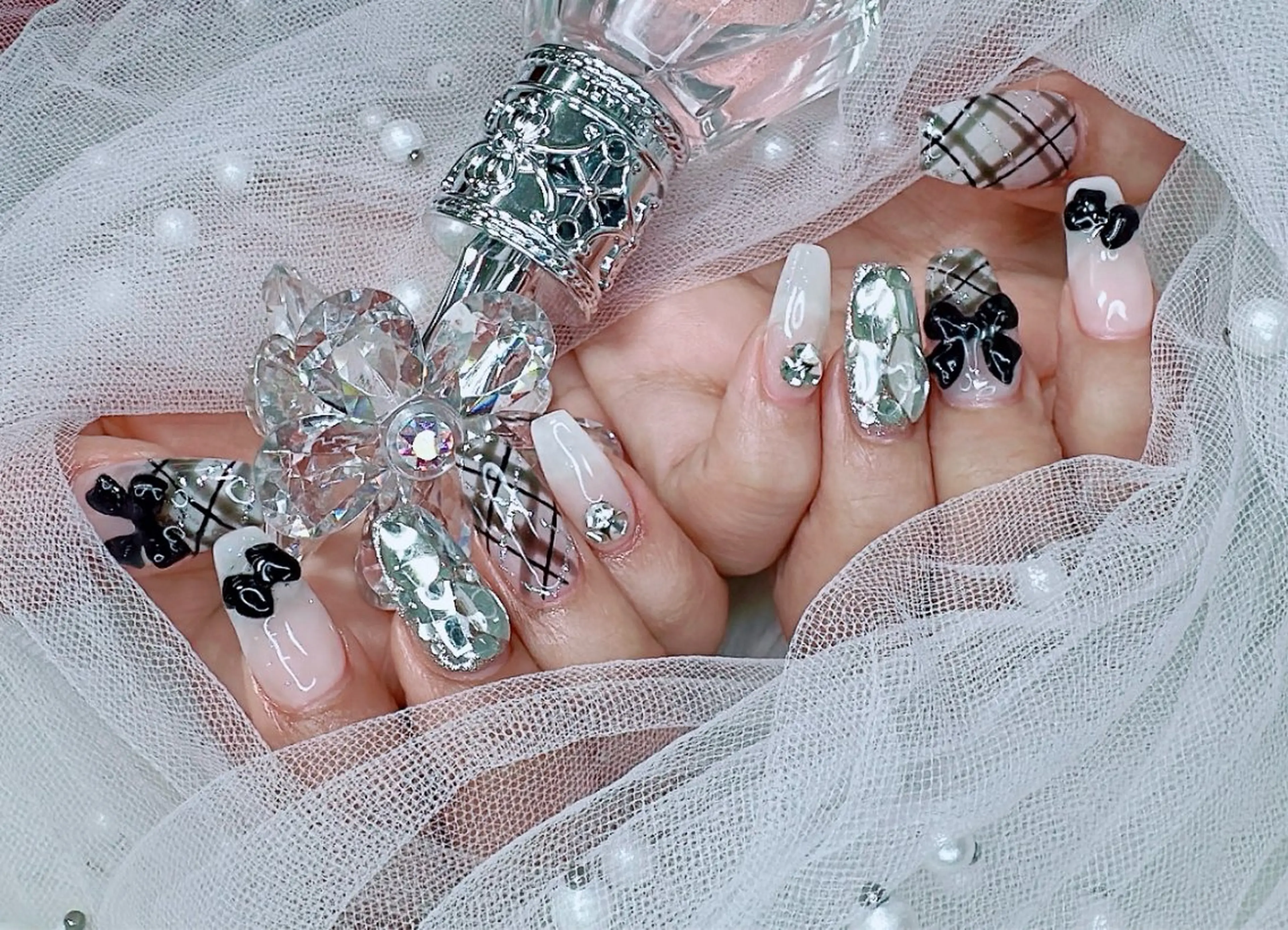 ネイル R nailsalon所属・R salonのネイルデザイン