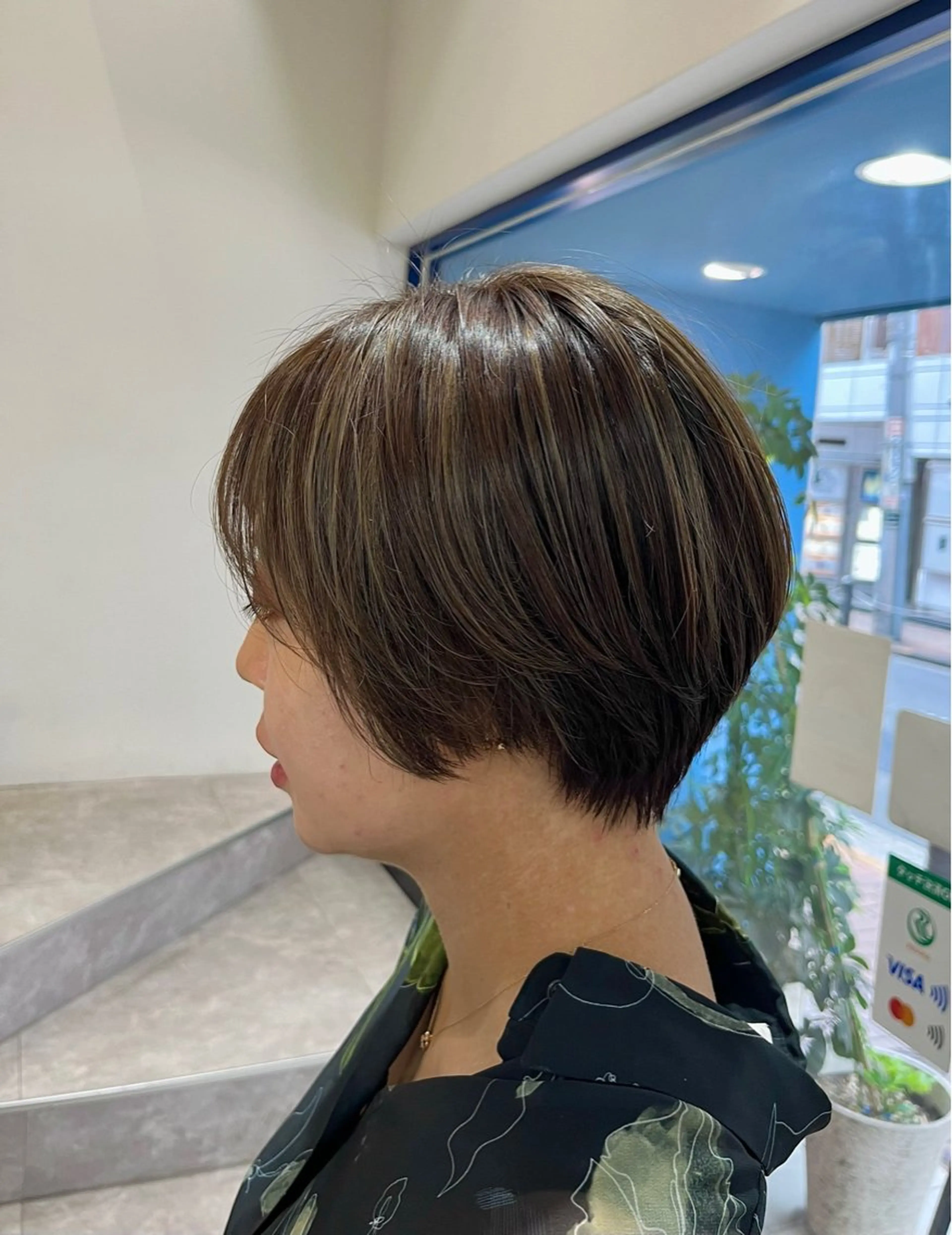 ショート カラー ハイライトカラー ハイライト カット ヘアカラー トリートメント 山本 佳奈のヘアスタイル