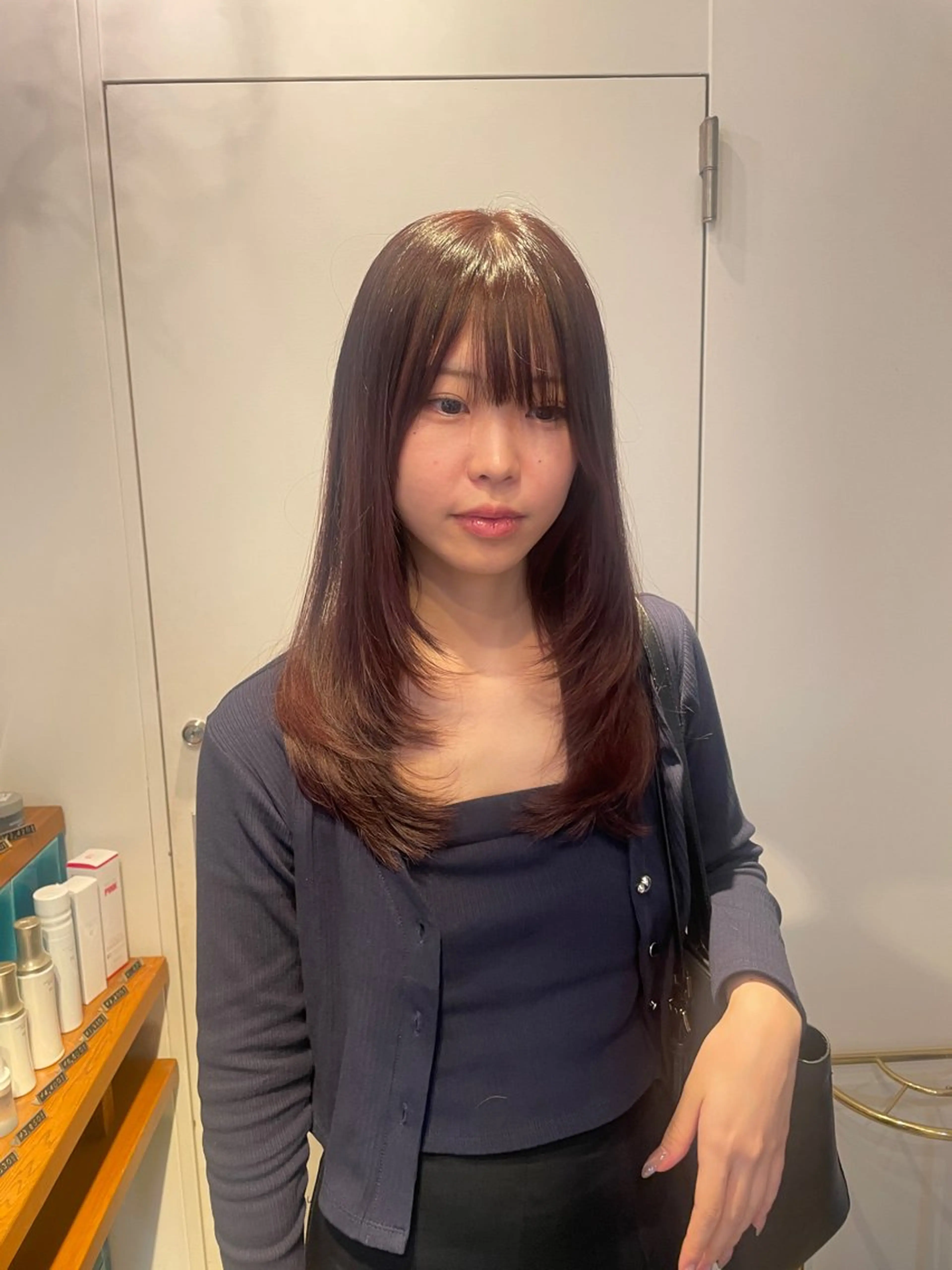 ミディアム カラー RIN／韓国ヘア レイヤーカットのヘアスタイル