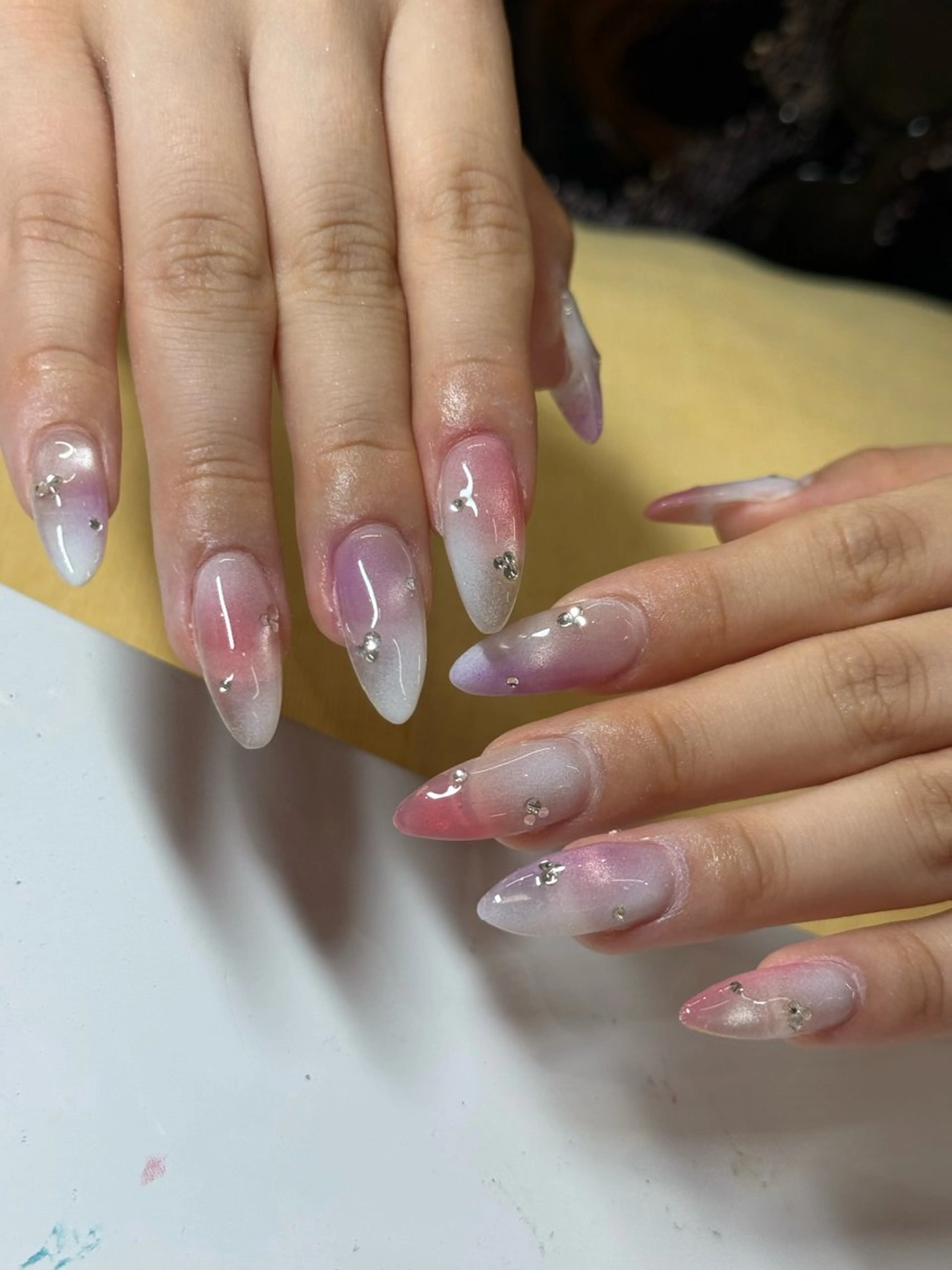 ネイル チークネイル ハンドネイル WOLTOKYO yunaのネイルデザイン