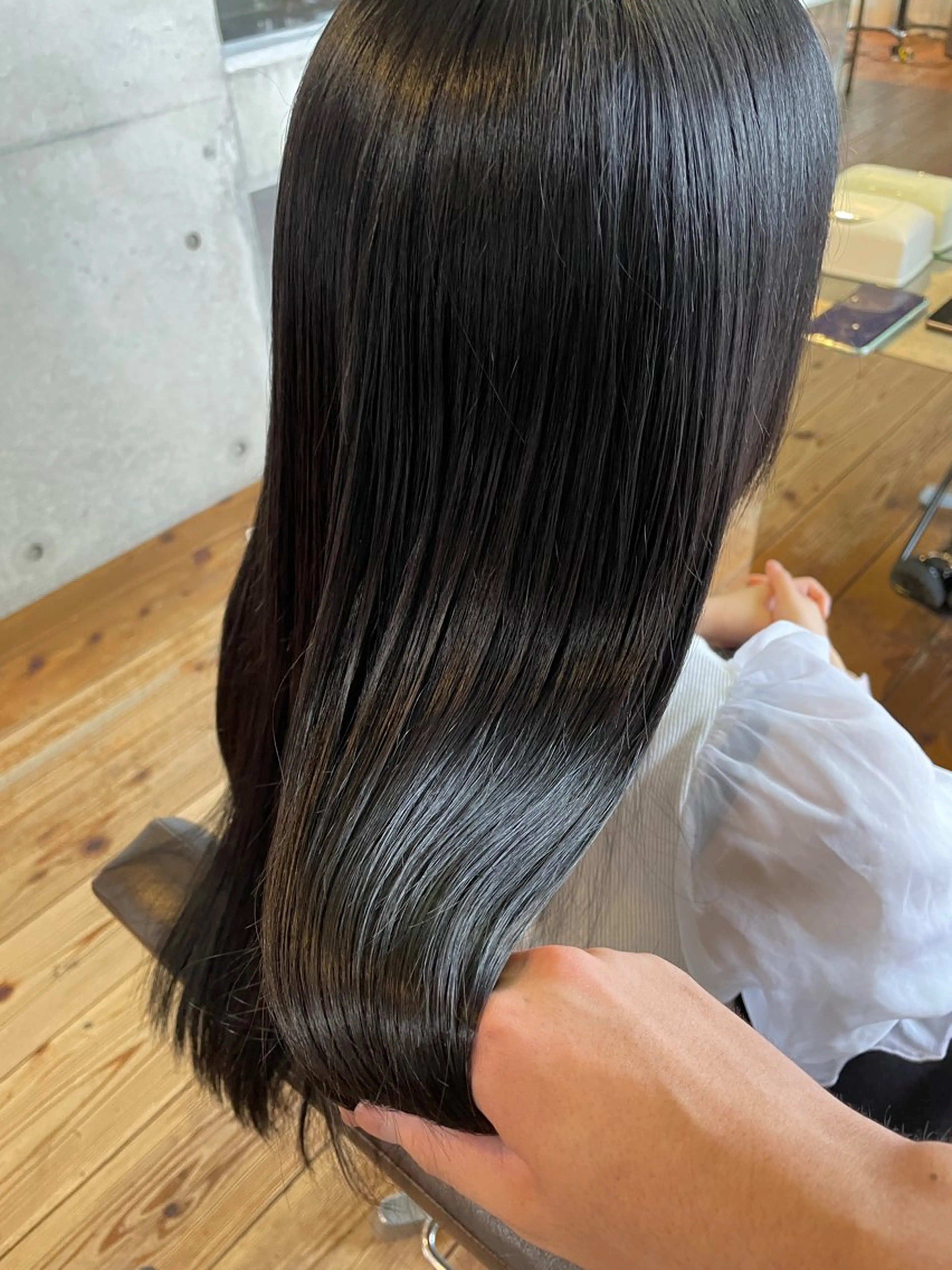 ロング カラー ROUTE KOUTAのヘアスタイル