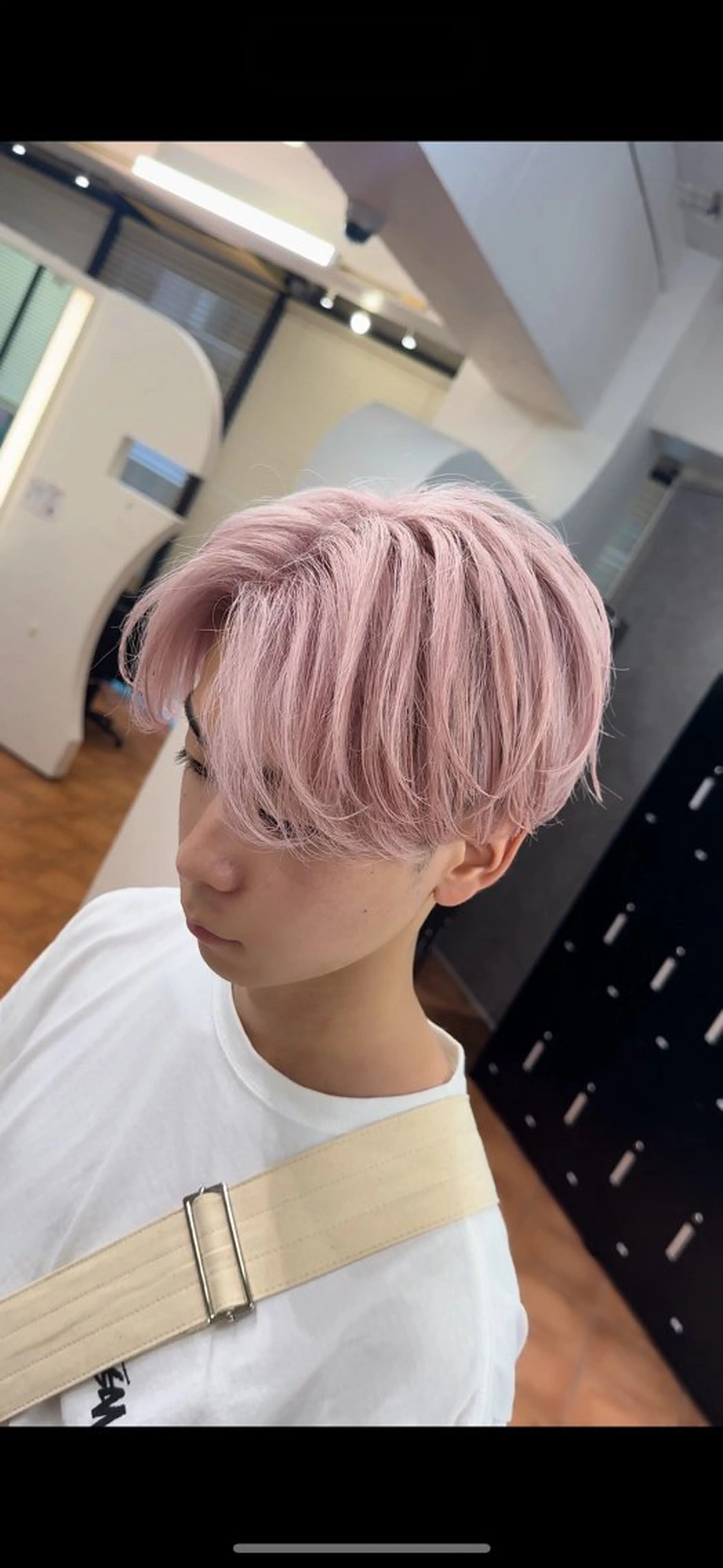 カラー メンズ メンズブリーチ ブリーチ ピンクカラー ホワイトピンク 𝐚𝐨𝐢 メンズ ‪‪/メッシュのヘアスタイル