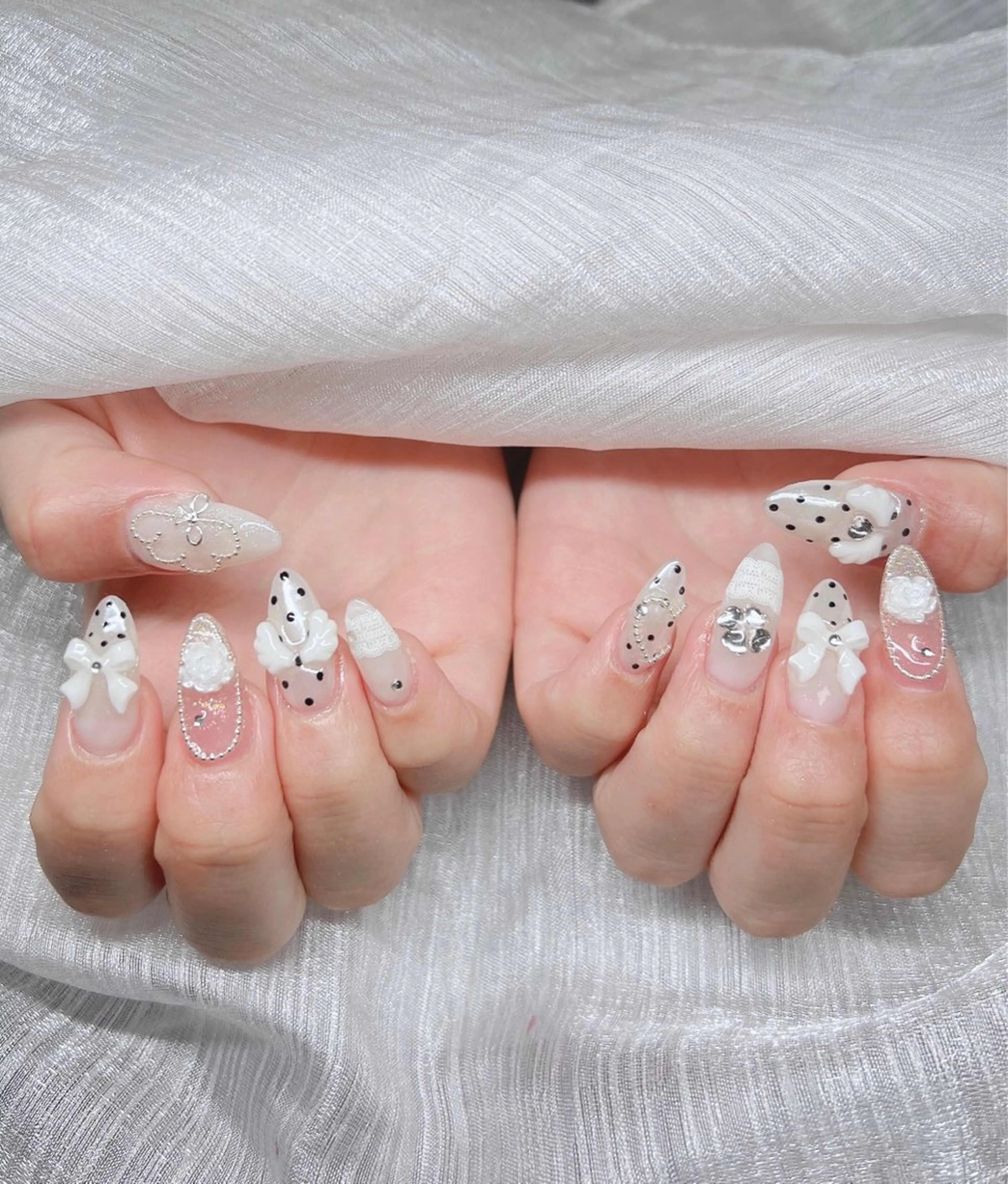 ネイル 長さ出し グラデーション 卒業式 キラキラネイル マグネットネイル ハンドネイル Lee Ainのネイルデザイン