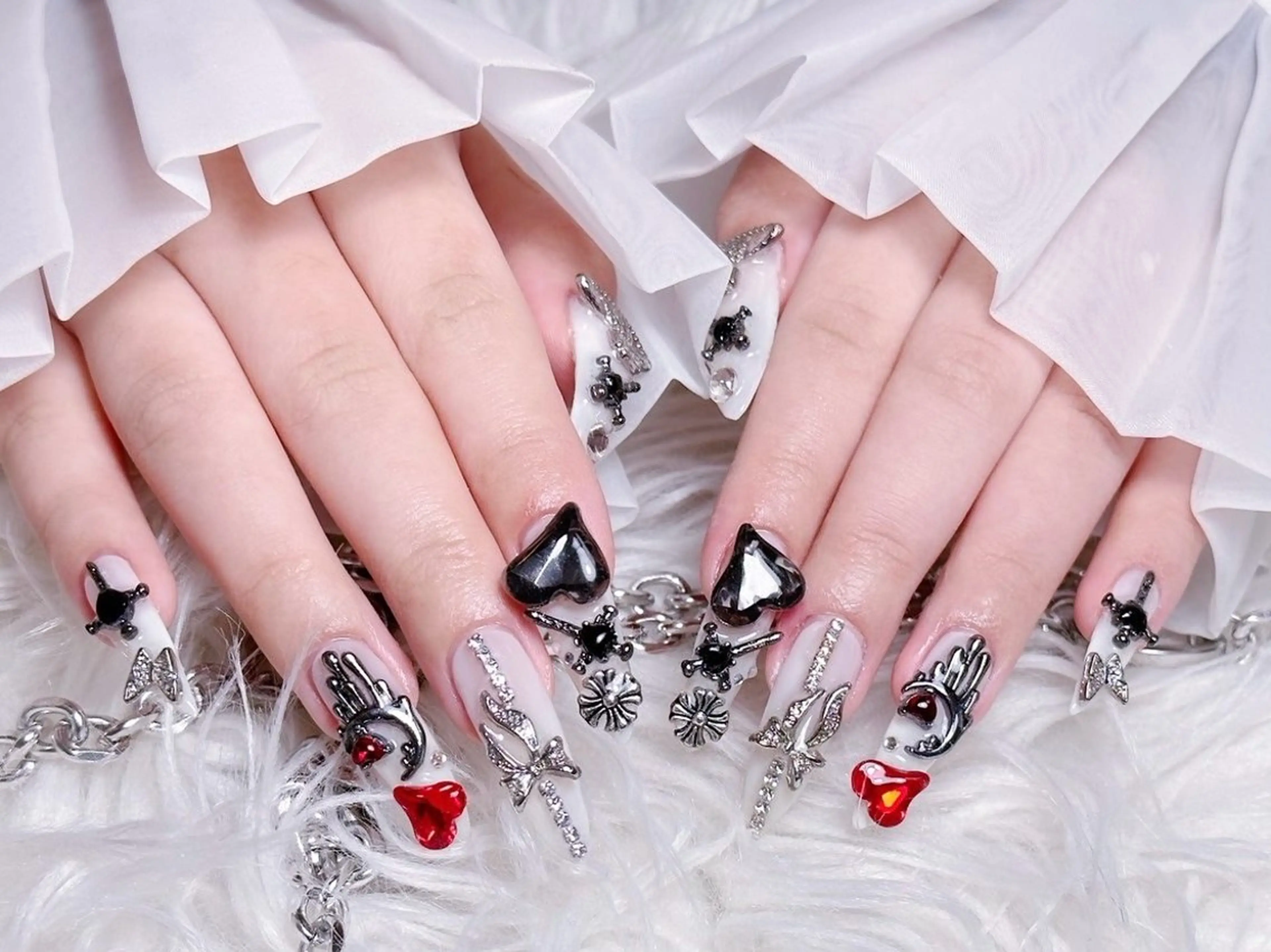 ネイル ハンドネイル ☁️Yun nail KiKi☁️のネイルデザイン