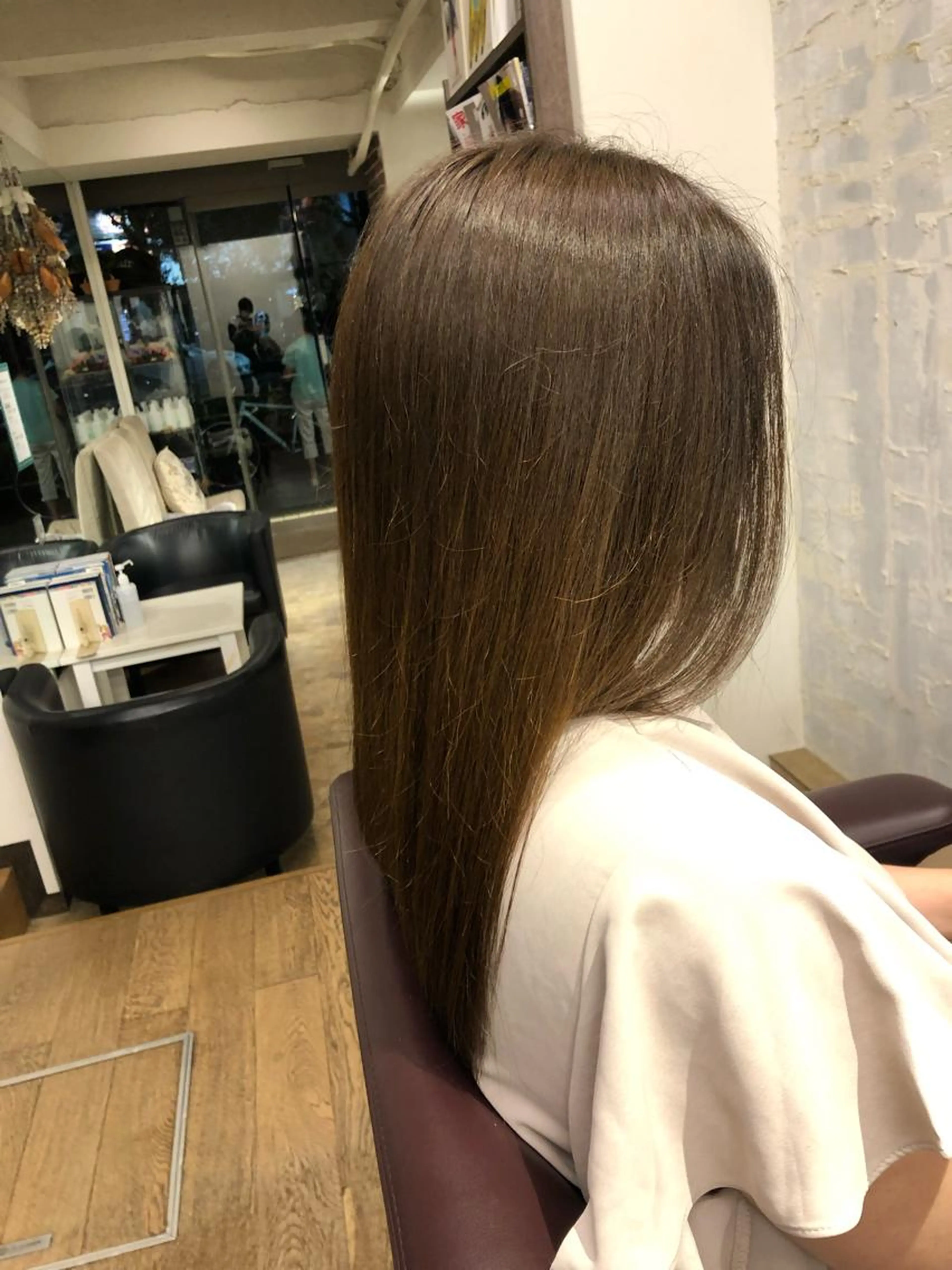 ヘアカラー（リタッチ）の写真