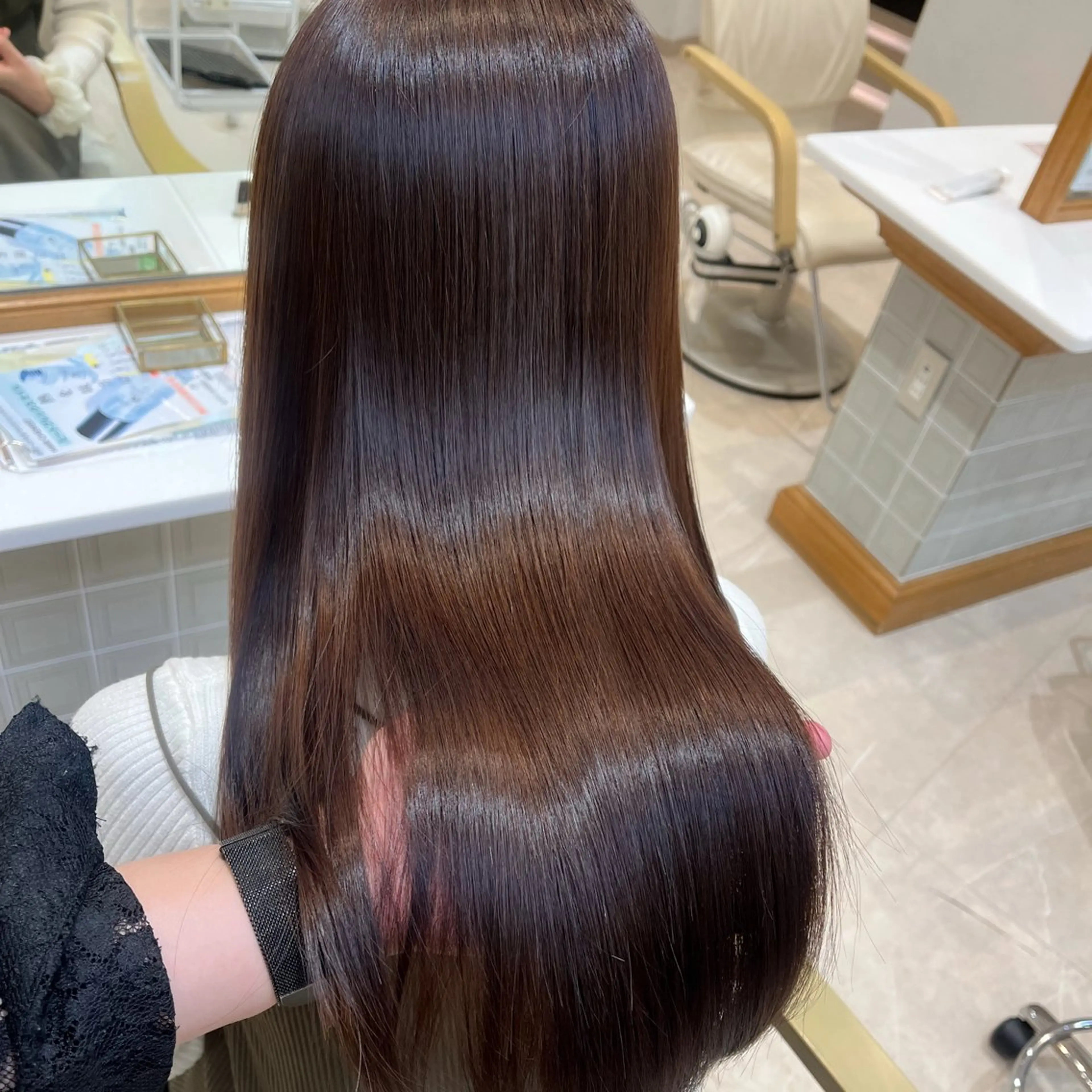 セミロング カラー セミロングパーマ ベージュカラー 黒髪 ブリーチ ブルーカラー カット ヘアカラー トリートメント ミタニ/髪質改善 /レイヤーカットのヘアスタイル