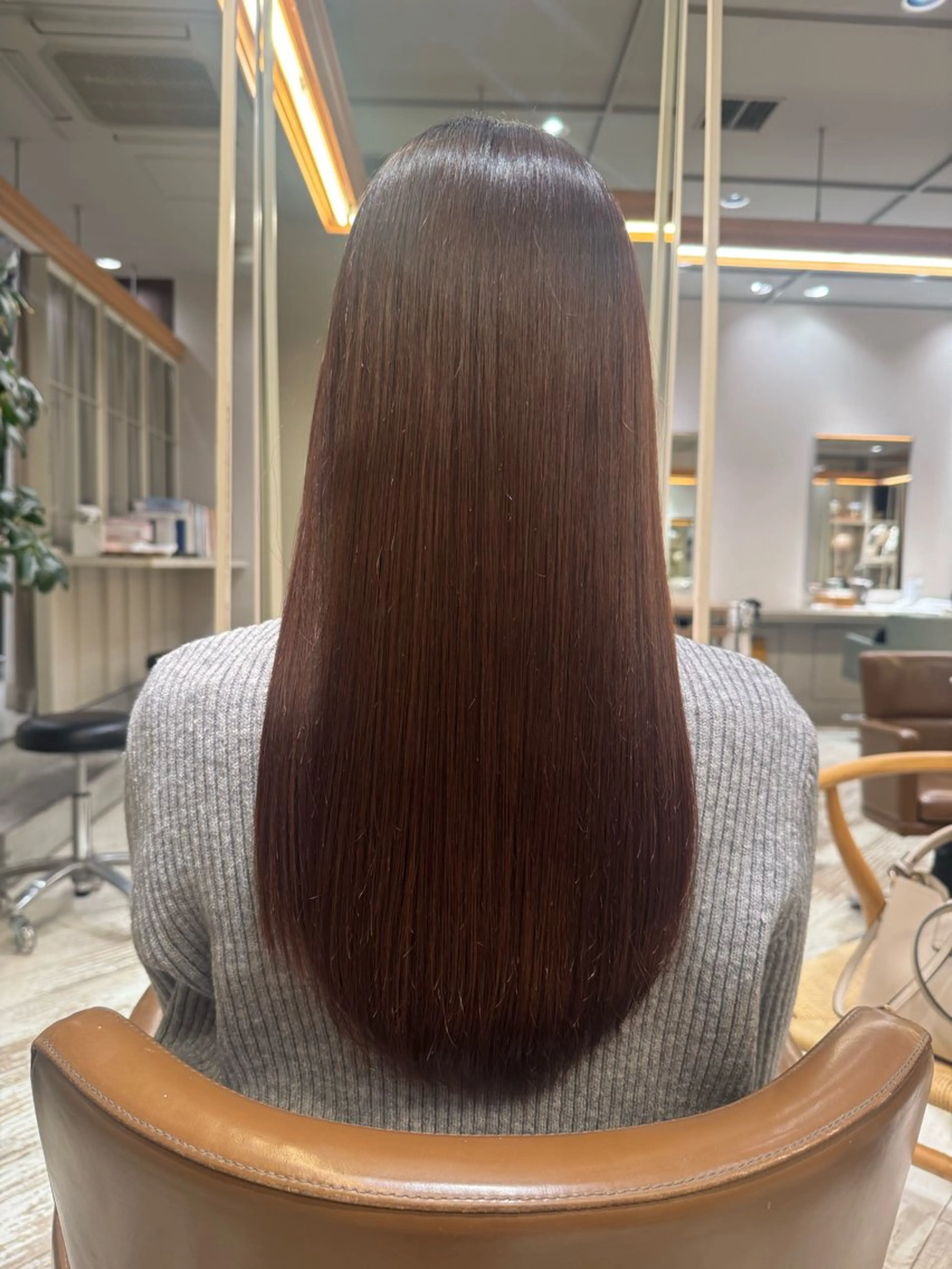 セミロング パーマ ✨ショートヘア ✨ロイのヘアスタイル