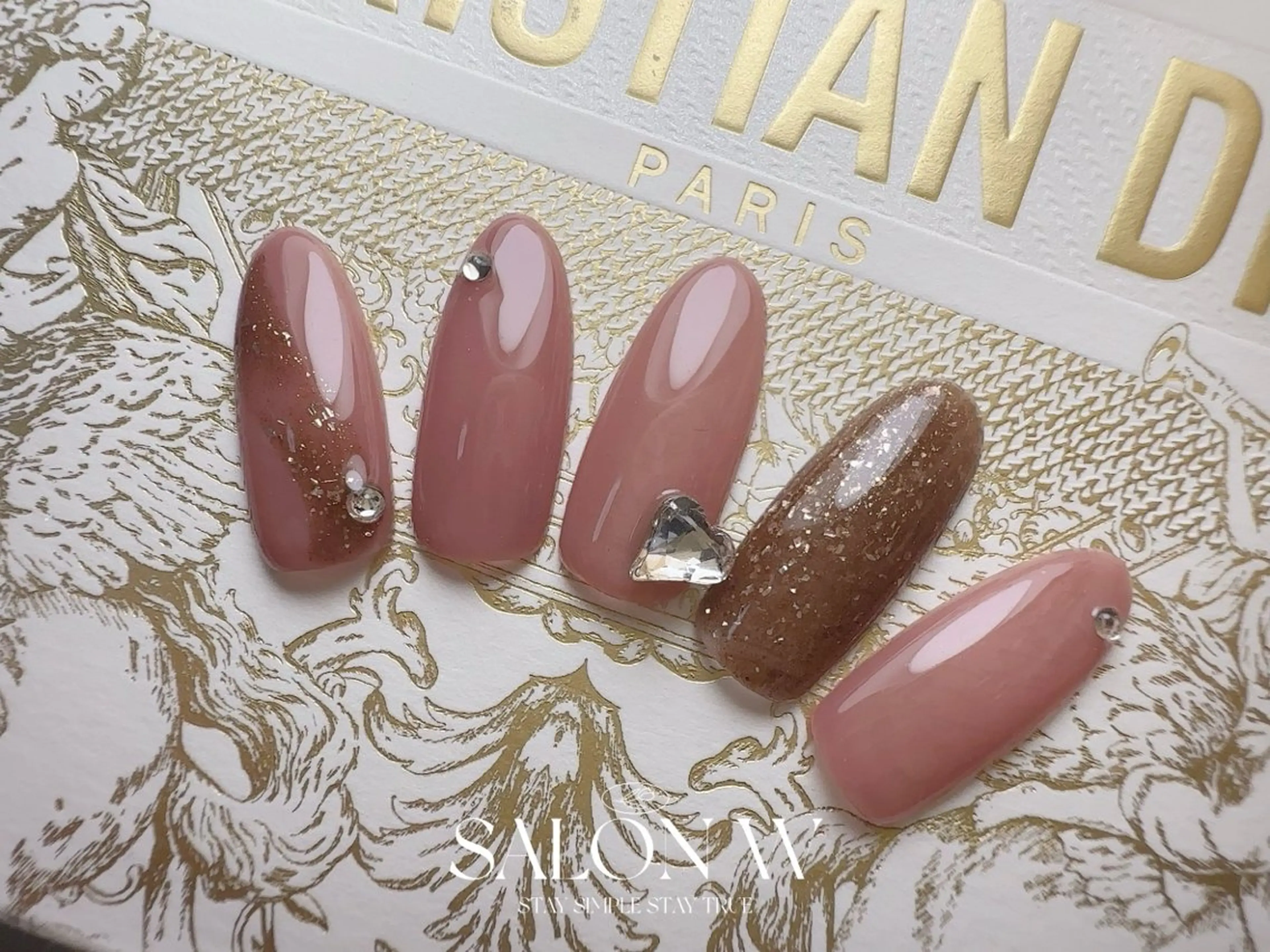 ネイル ハンドネイル 美フォルム＆フィルインの専門店 salon W 銀座店【サロンダブリュー】所属・salon W✨ Rikoのネイルデザイン