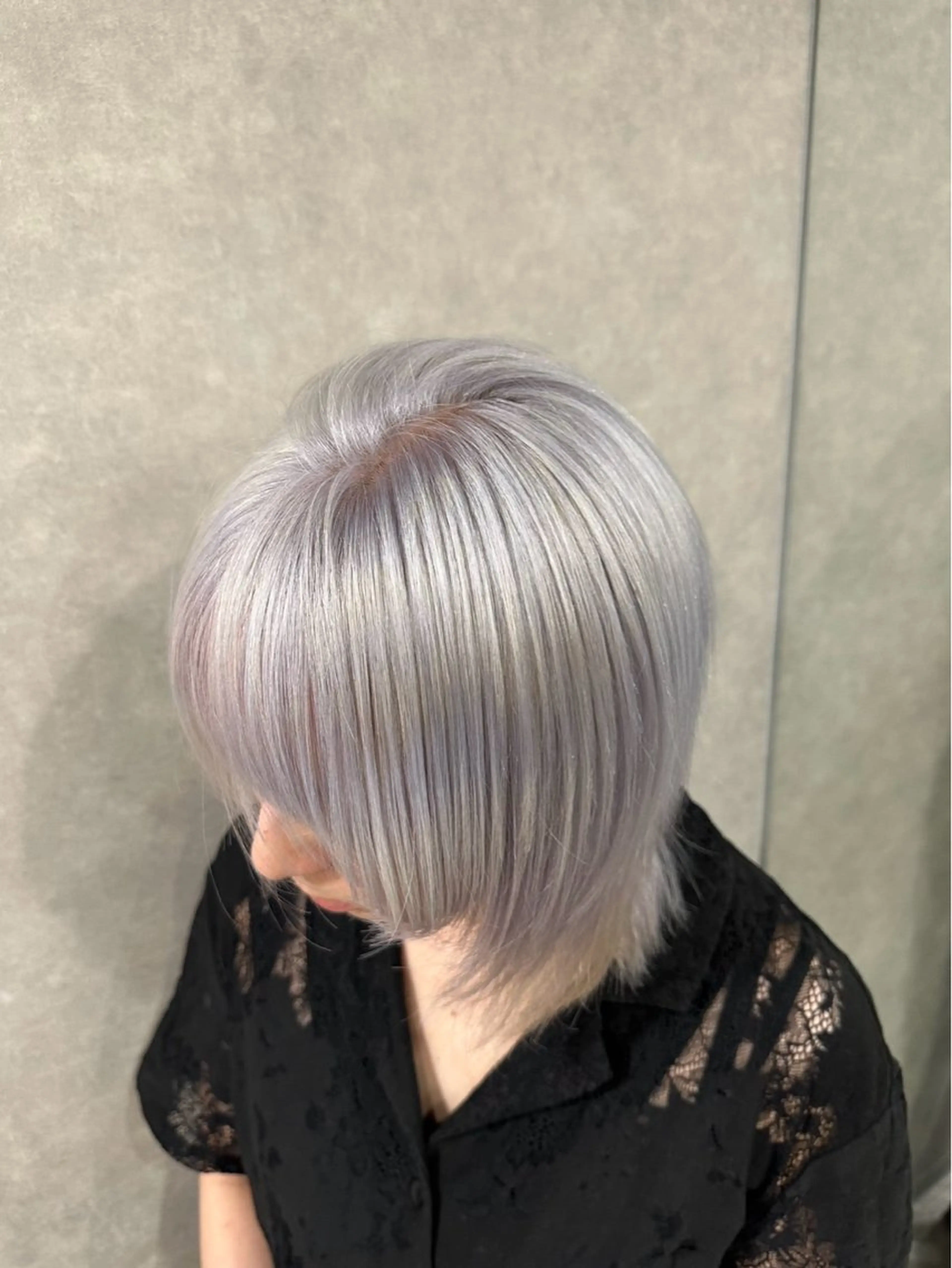 ミディアム カラー ヘアカラー がわ/推し髪 /ブリーチカラーのヘアスタイル