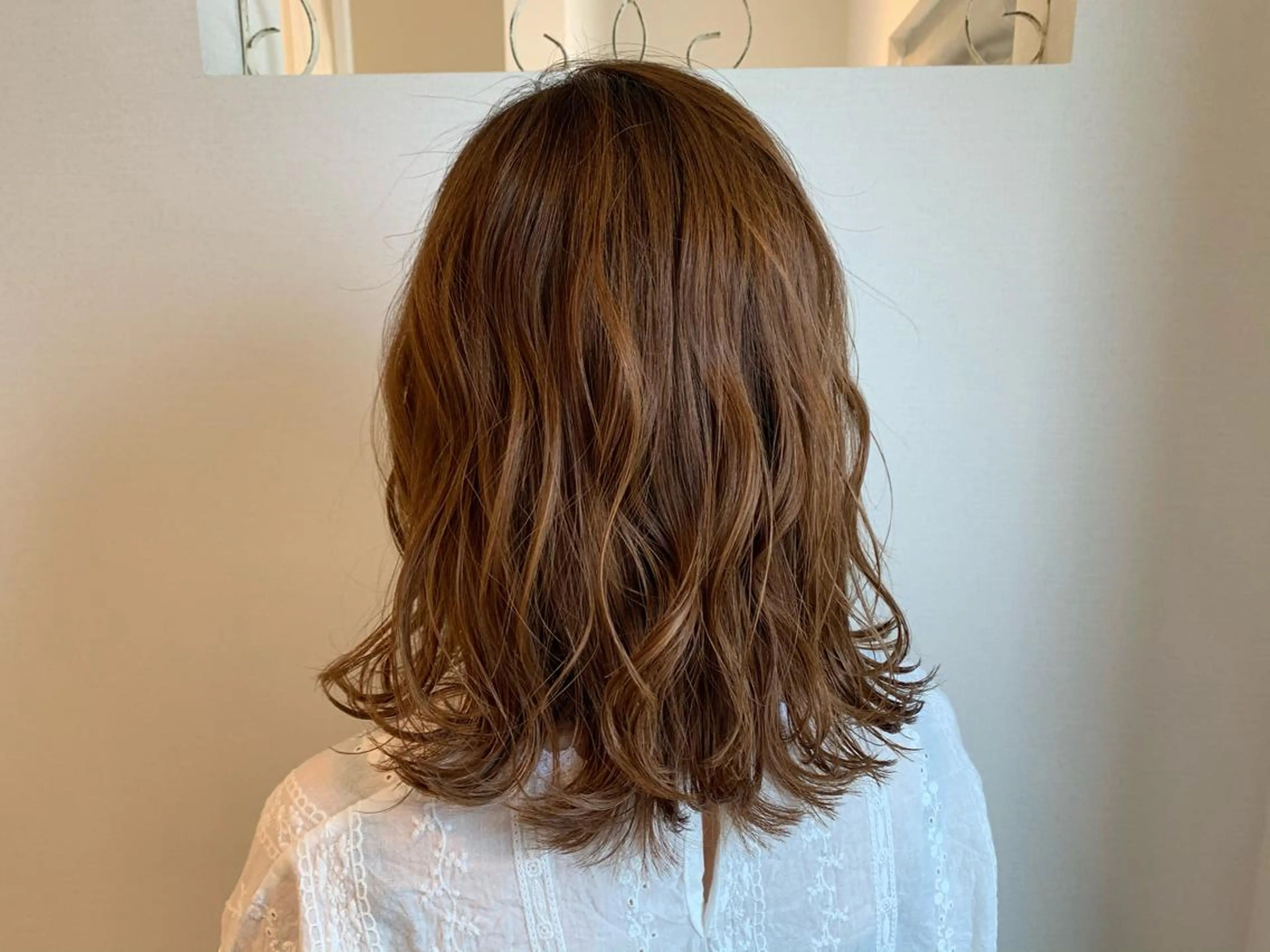 セミロング カット ヘアカラー 井上 美春のヘアスタイル