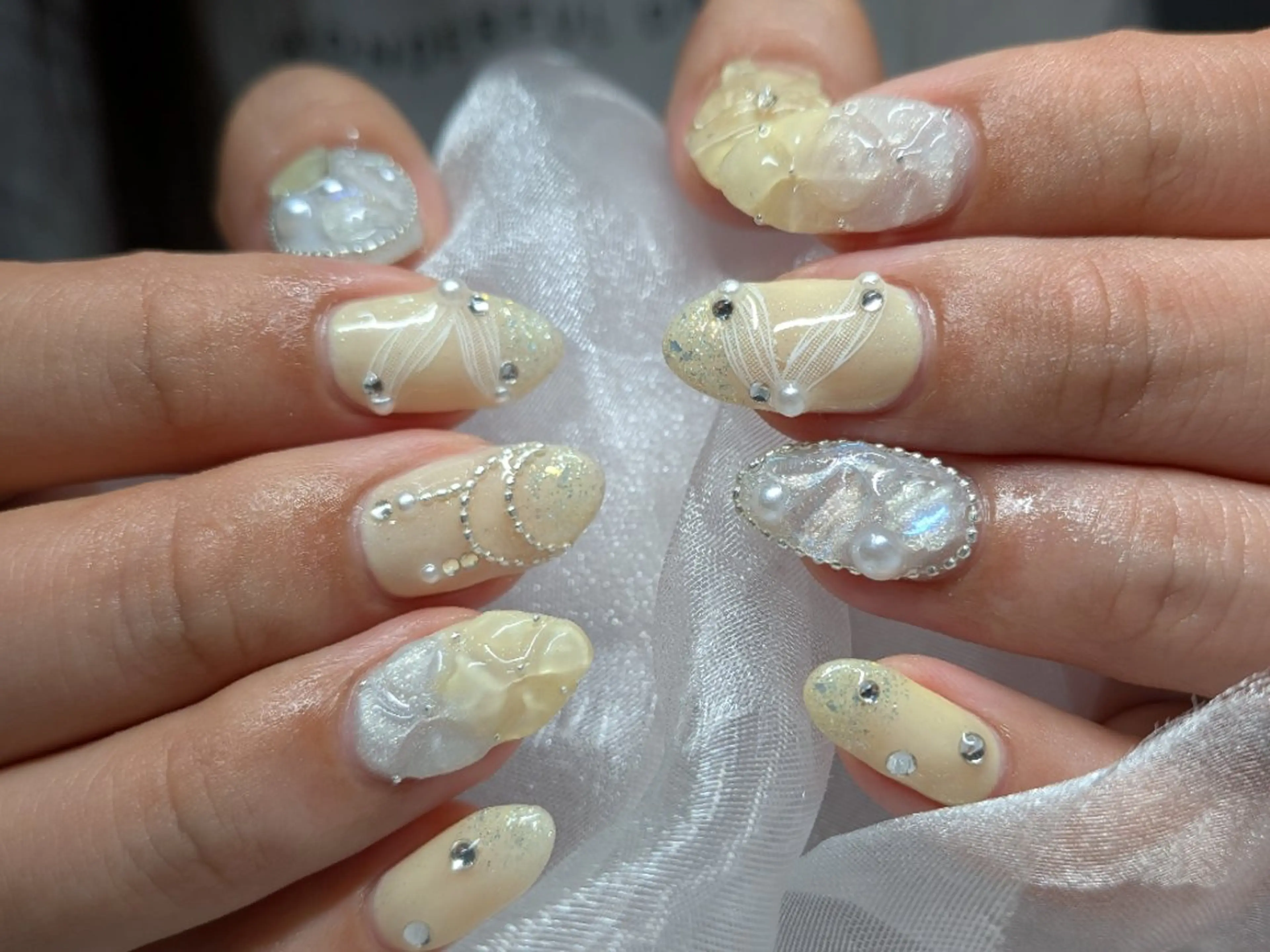 ミディアム ハンドネイル salon  Liange所属・La maharo YUのネイルデザイン