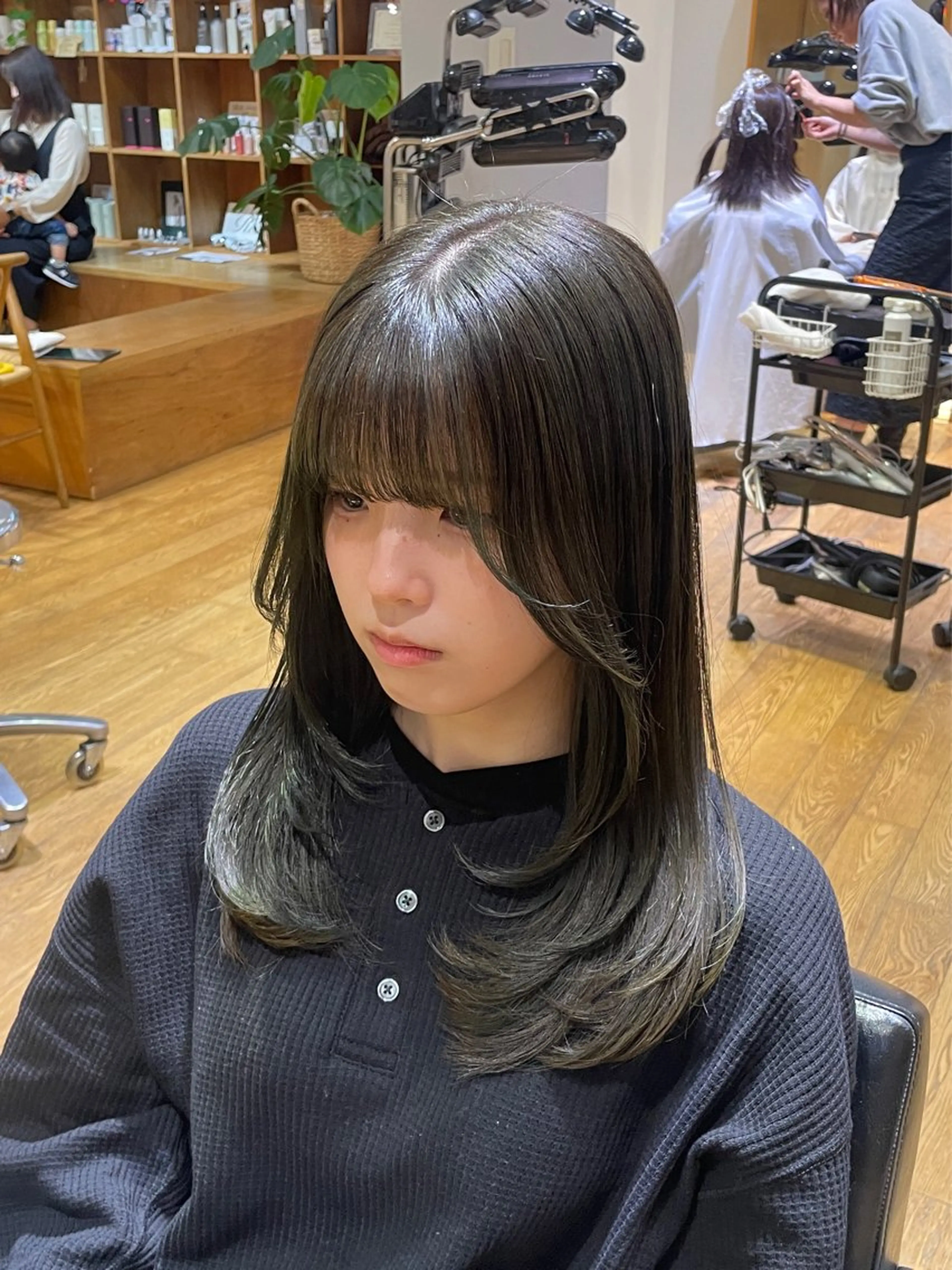 セミロング カラー ベージュカラー オリーブベージュ オレンジ カット パーマ 縮毛矯正/暖色 カラー/ひかるのヘアスタイル