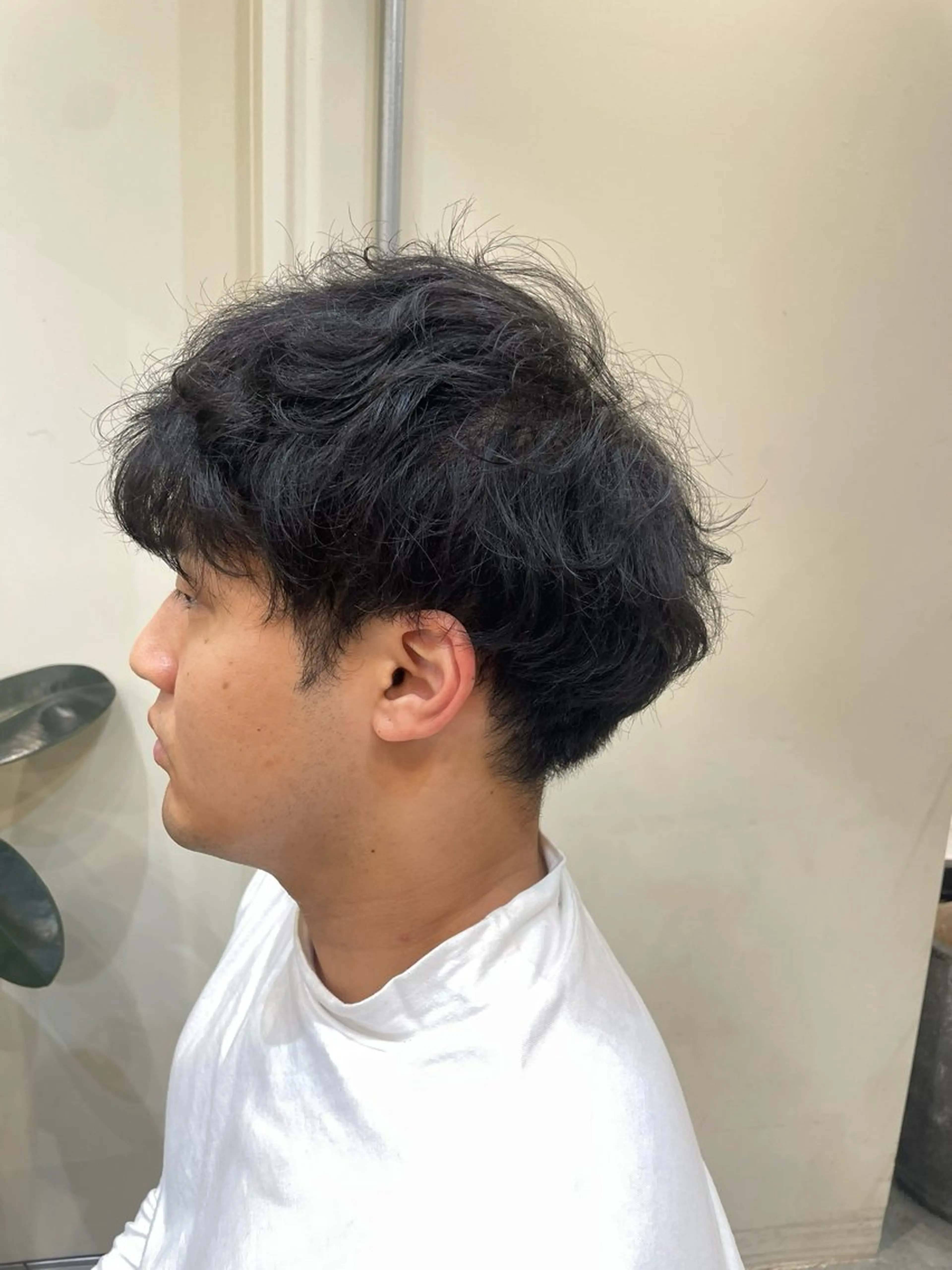 パーマ メンズ メンズパーマ レイヤーカット大人気 💛吉田百花のヘアスタイル
