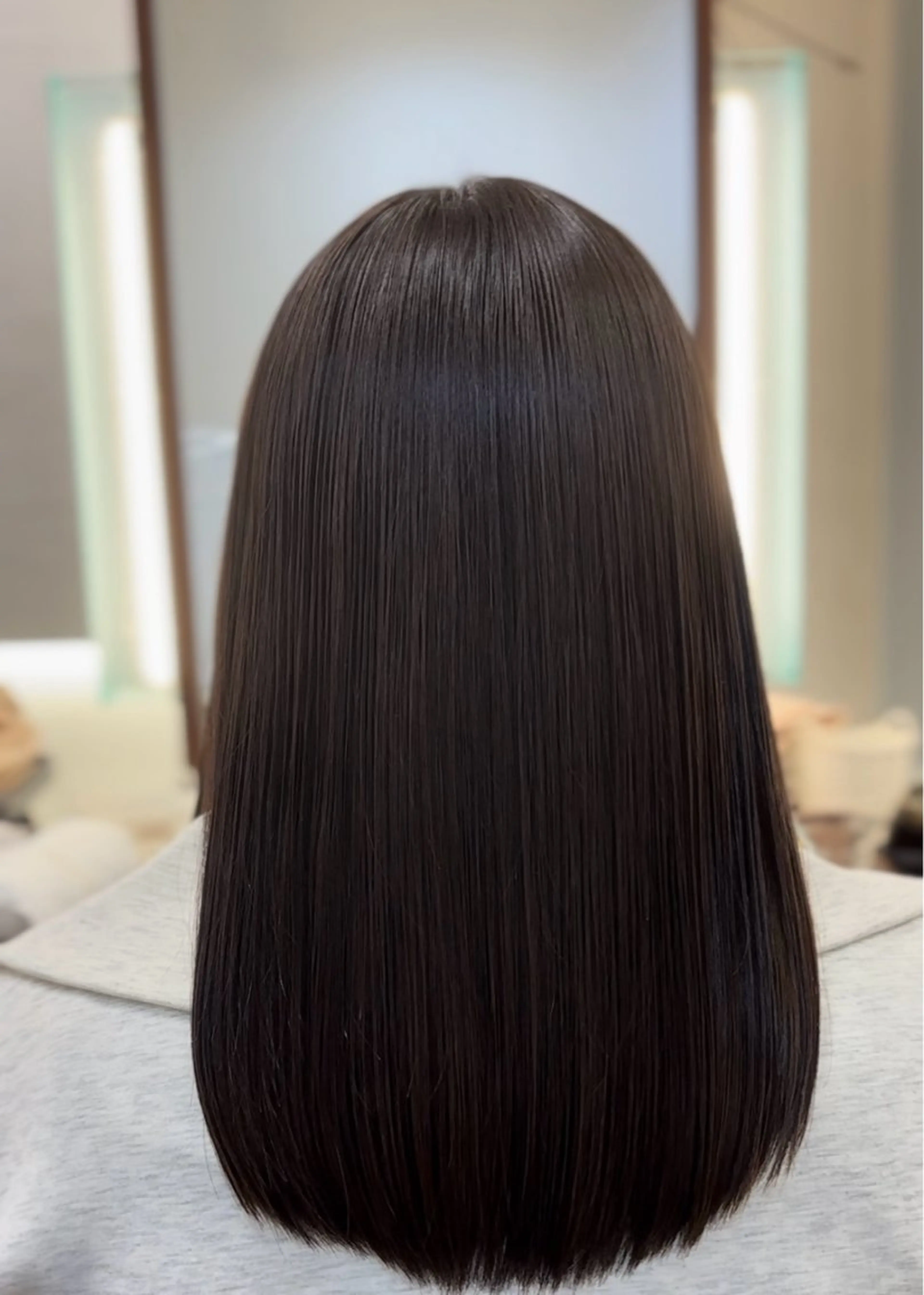 ロング 縮毛矯正 似合わせカット・透明 感カラー👑縮毛矯正のヘアスタイル