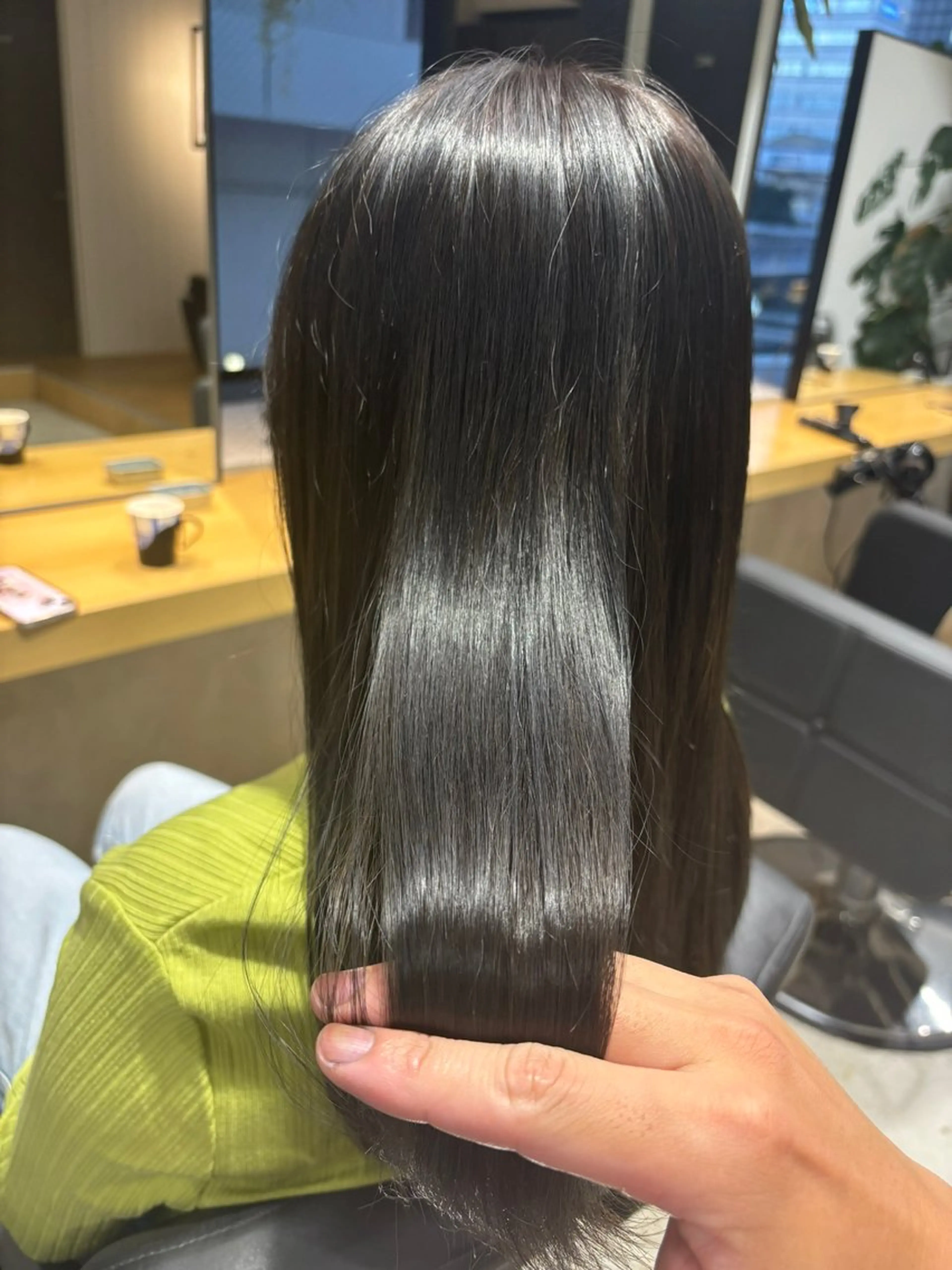 セミロング カラー ヘアカラー トリートメント ✨髪質改善ストレート ×ミニボブ✨萩原　翼のヘアスタイル