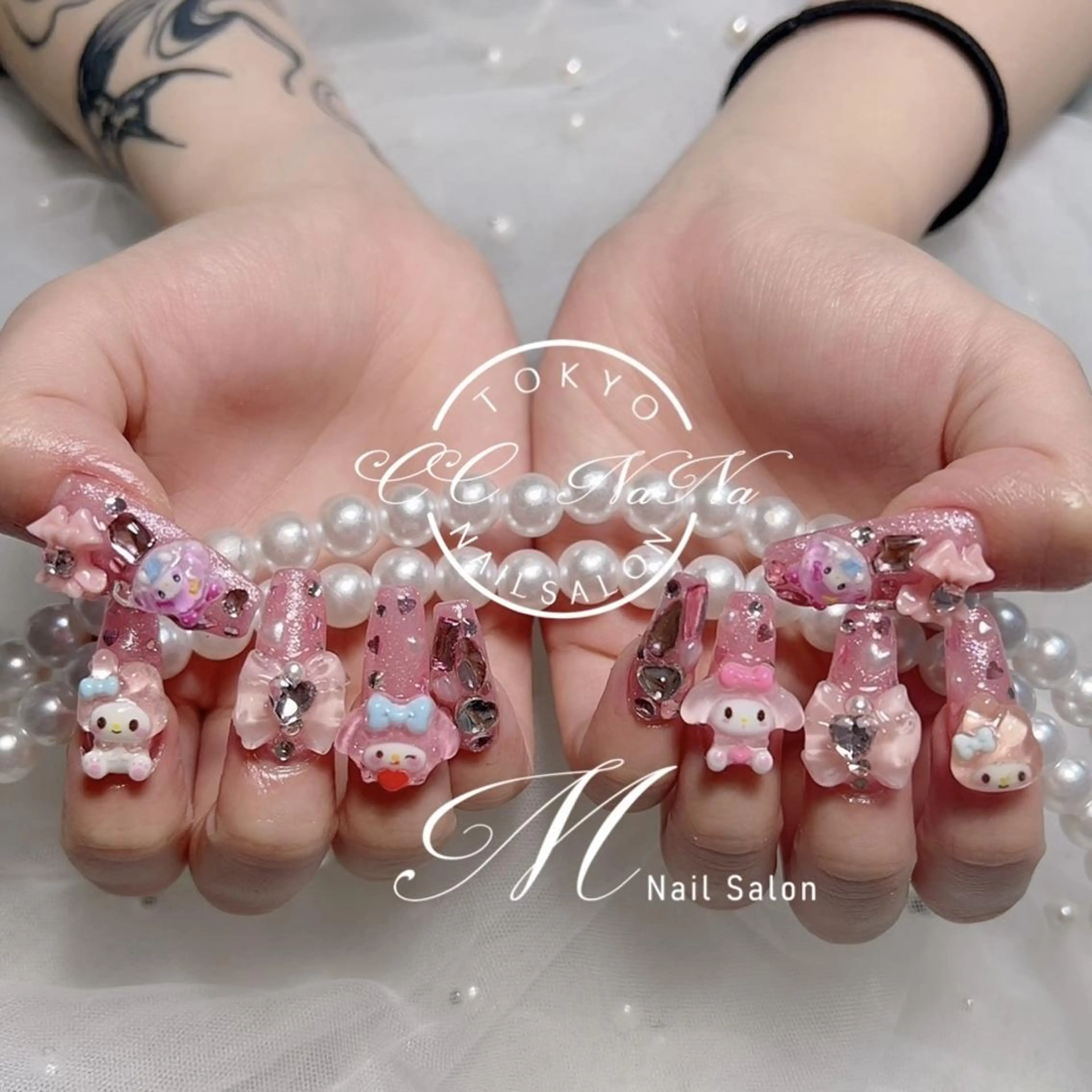 ネイル M✨ワンホン風ネイル パラジェル取扱店🦋のネイルデザイン