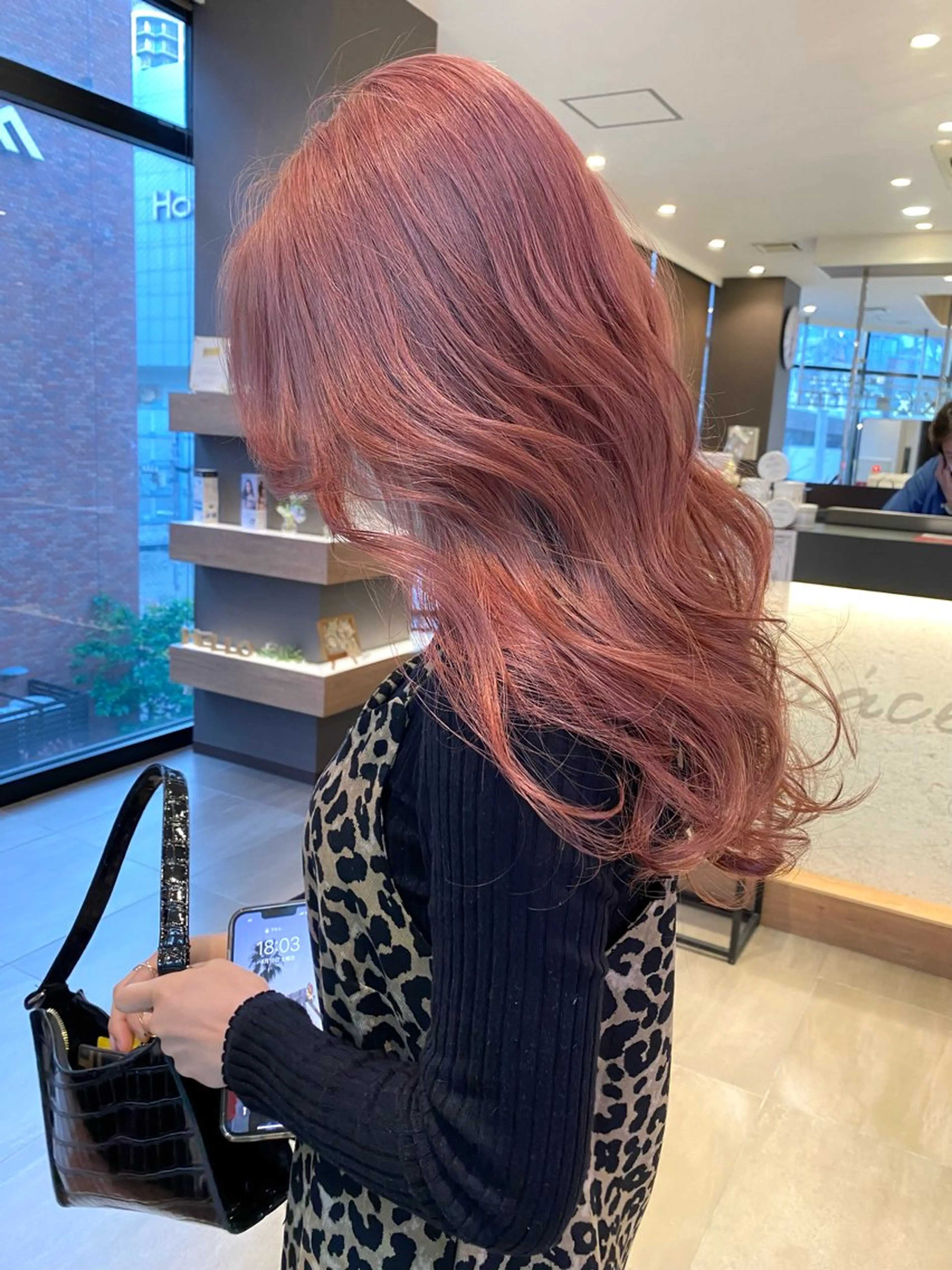 ロング カット ヘアカラー トリートメント ✨10000円以内で 叶う艶髪✨のヘアスタイル