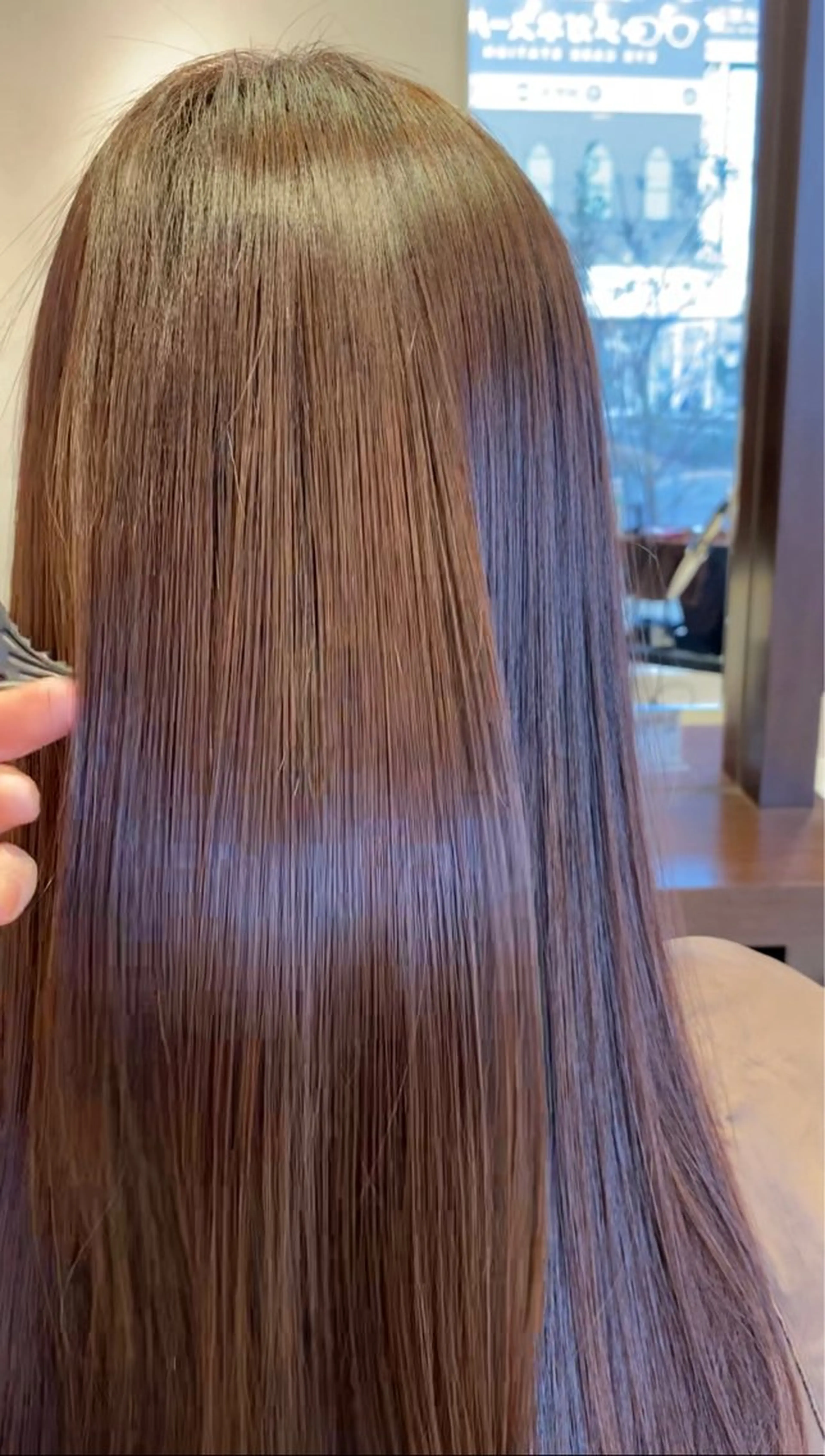 ロング 他店で断られた方歓迎 ブリーチ縮毛矯正のヘアスタイル