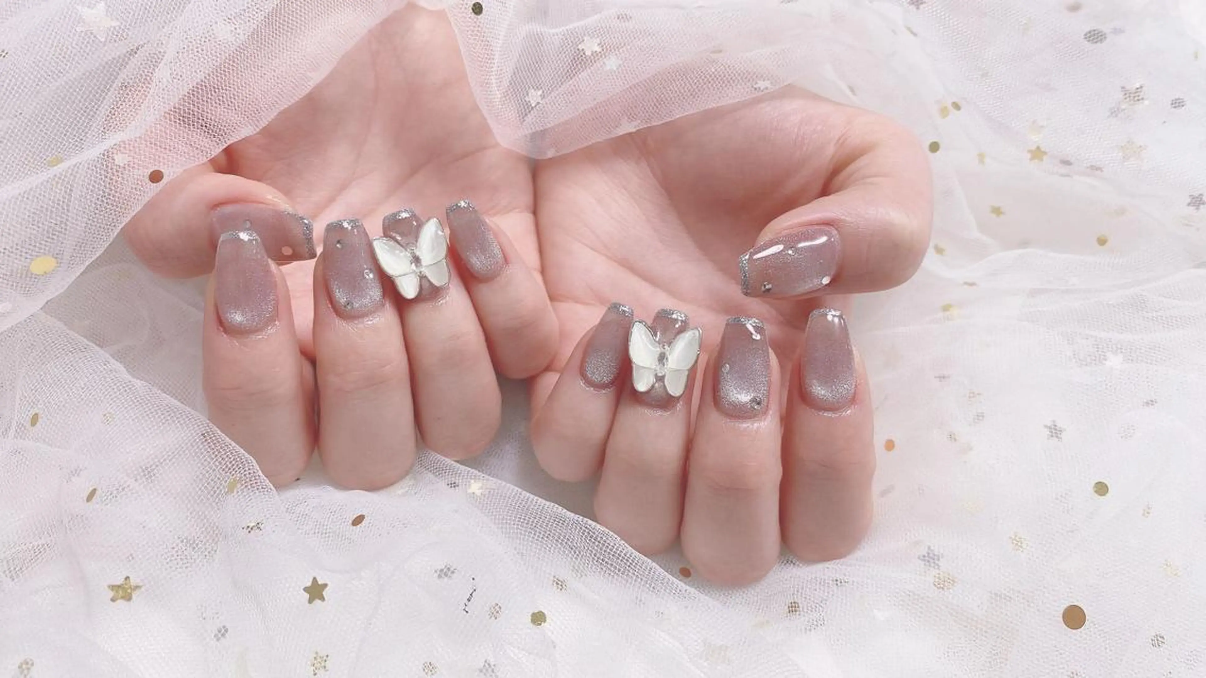 ネイル ジョリ En 💞🦋のネイルデザイン