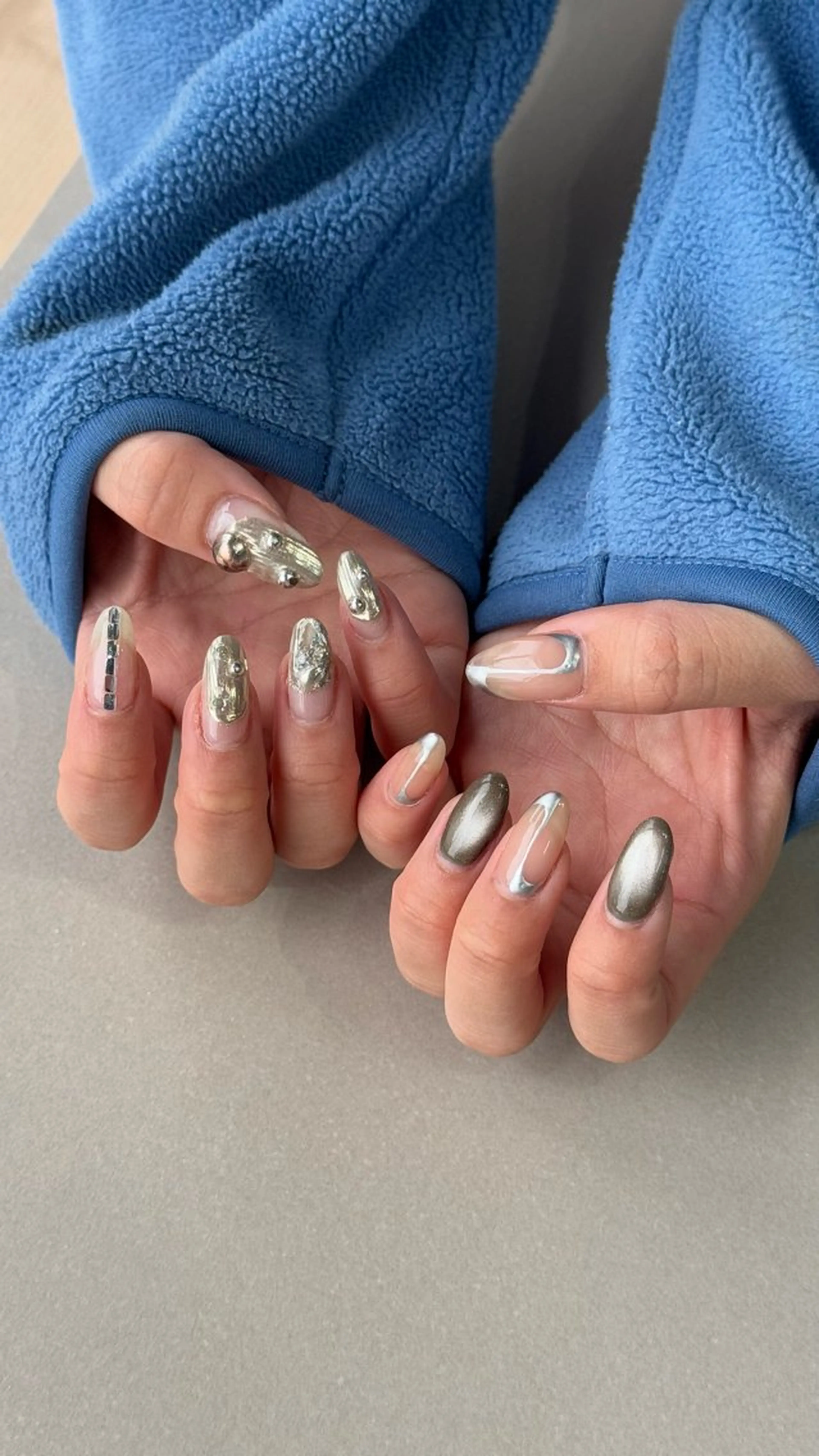 ネイル フレンチネイル マグネットネイル ミラーネイル ハンドネイル Momoka ネイリスト福岡/薬院のネイルデザイン