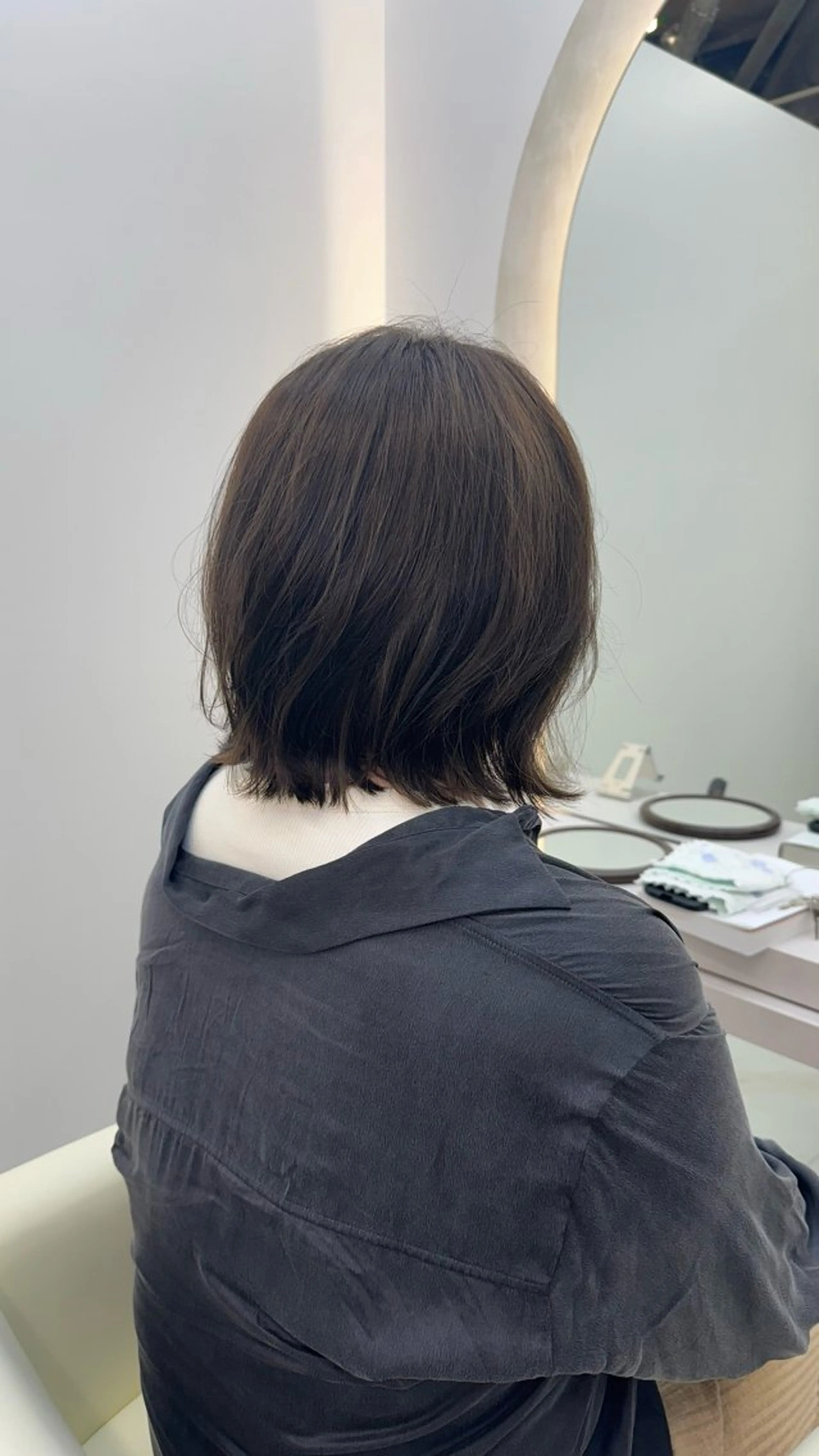 ショート ARMONY OMOTESANDO所属・本田秀幸 コテ巻き風パーマのヘアスタイル